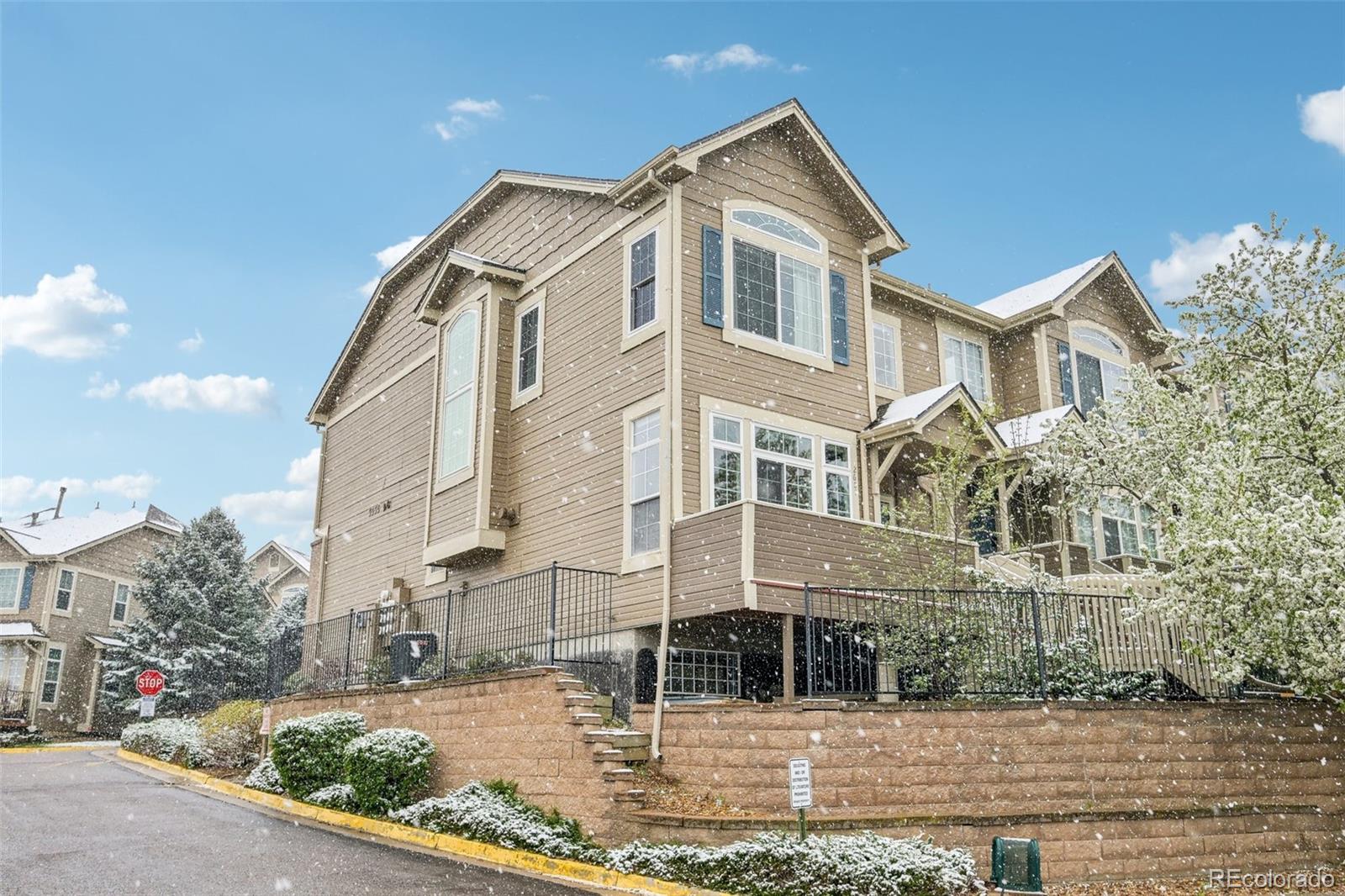 5555 e briarwood avenue, Centennial sold home. Closed on 2025-05-20 for $505,000.