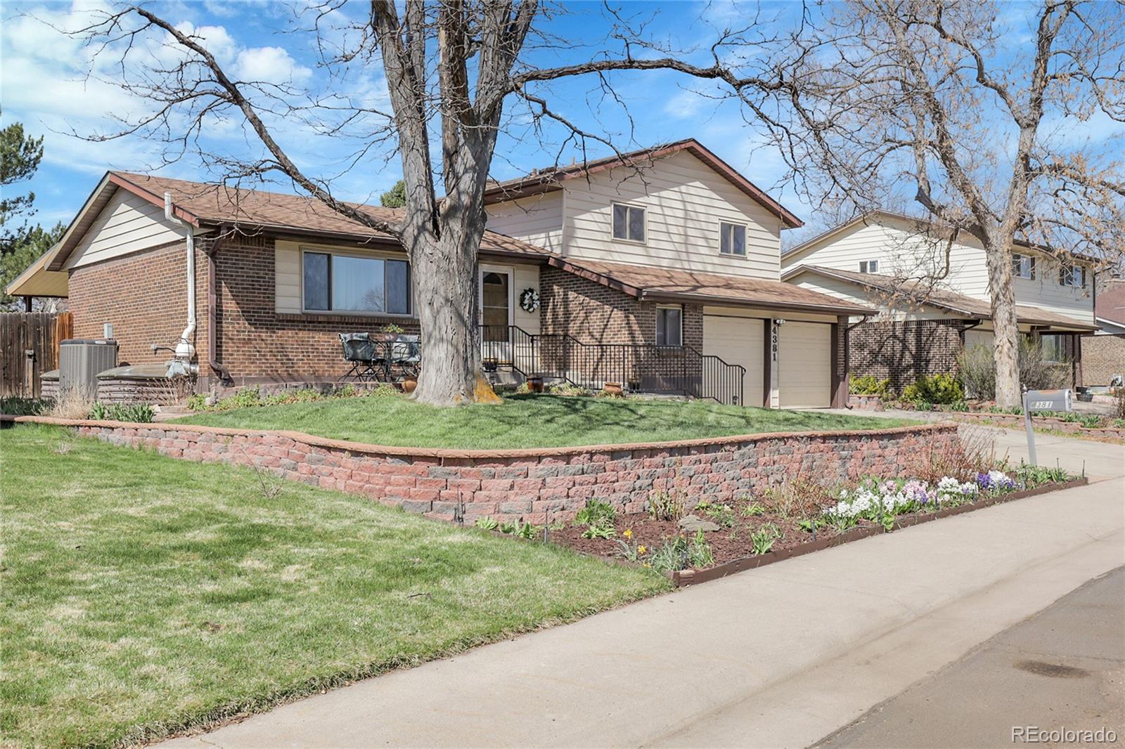 Melody Hills Littleton Home | MLS #: 91208814381 S Estes Street, Littleton Beds: 5 Baths: 3 Price: $600,000