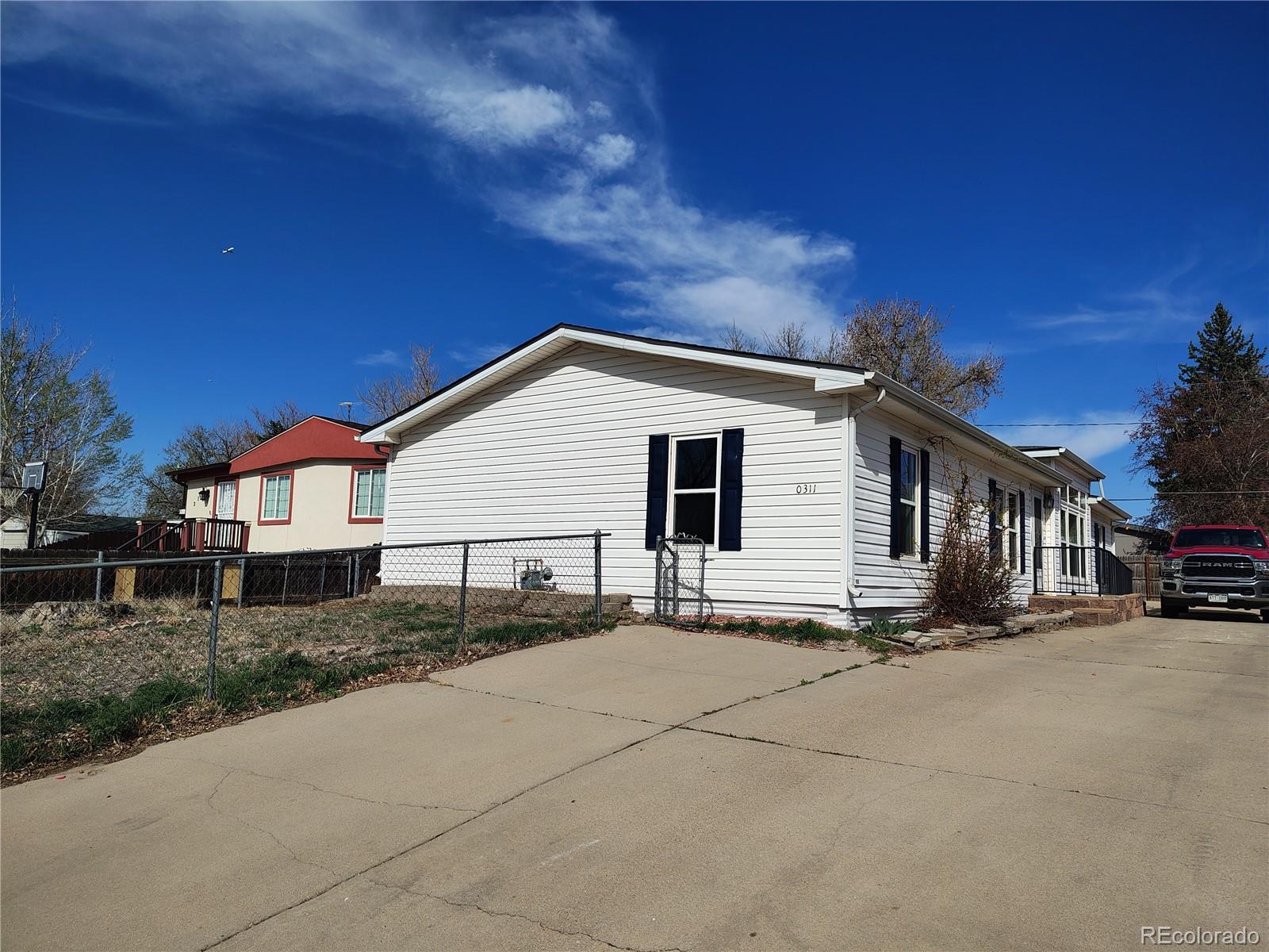 311  Elm Street, lochbuie MLS: 2076748 Beds: 3 Baths: 2 Price: $399,000