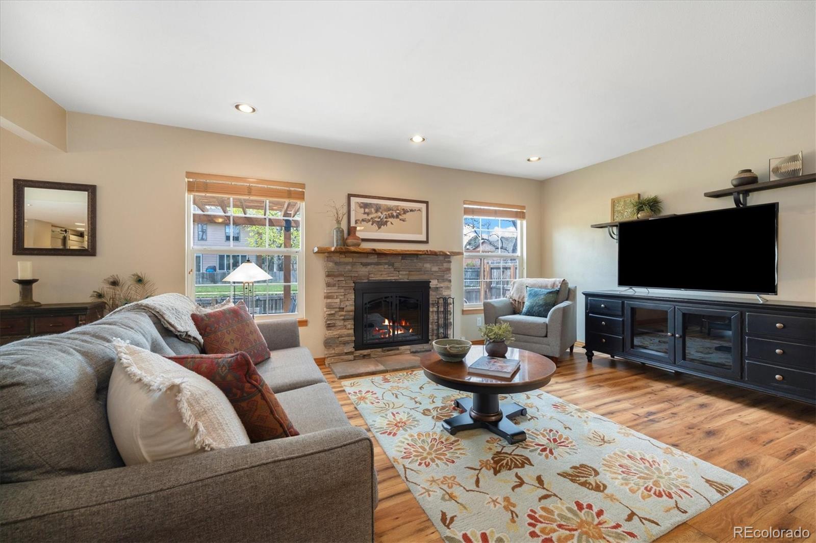 9241 W 87th Place, arvada MLS: 5983663 Beds: 4 Baths: 3 Price: $590,000