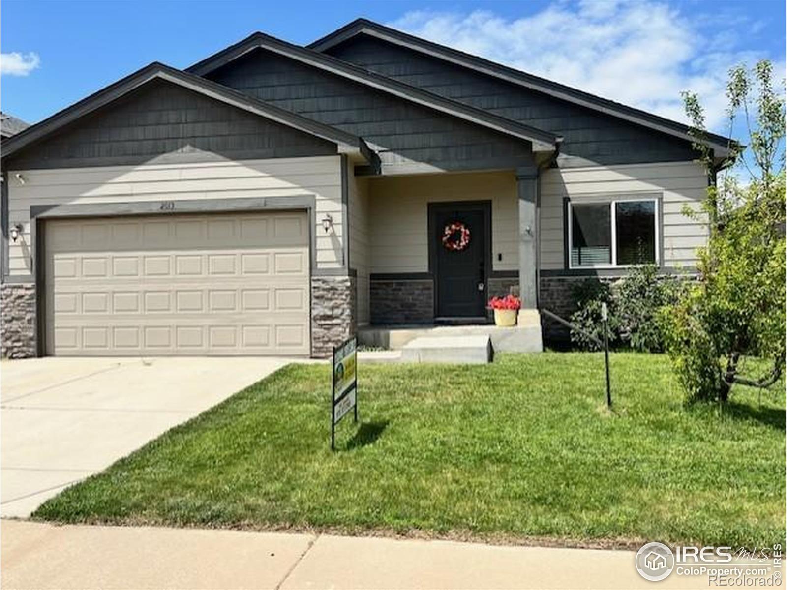 Settlers Village Milliken Home | MLS #: 45678910311262013  Village Drive, Milliken Beds: 3 Baths: 2 Price: $429,000