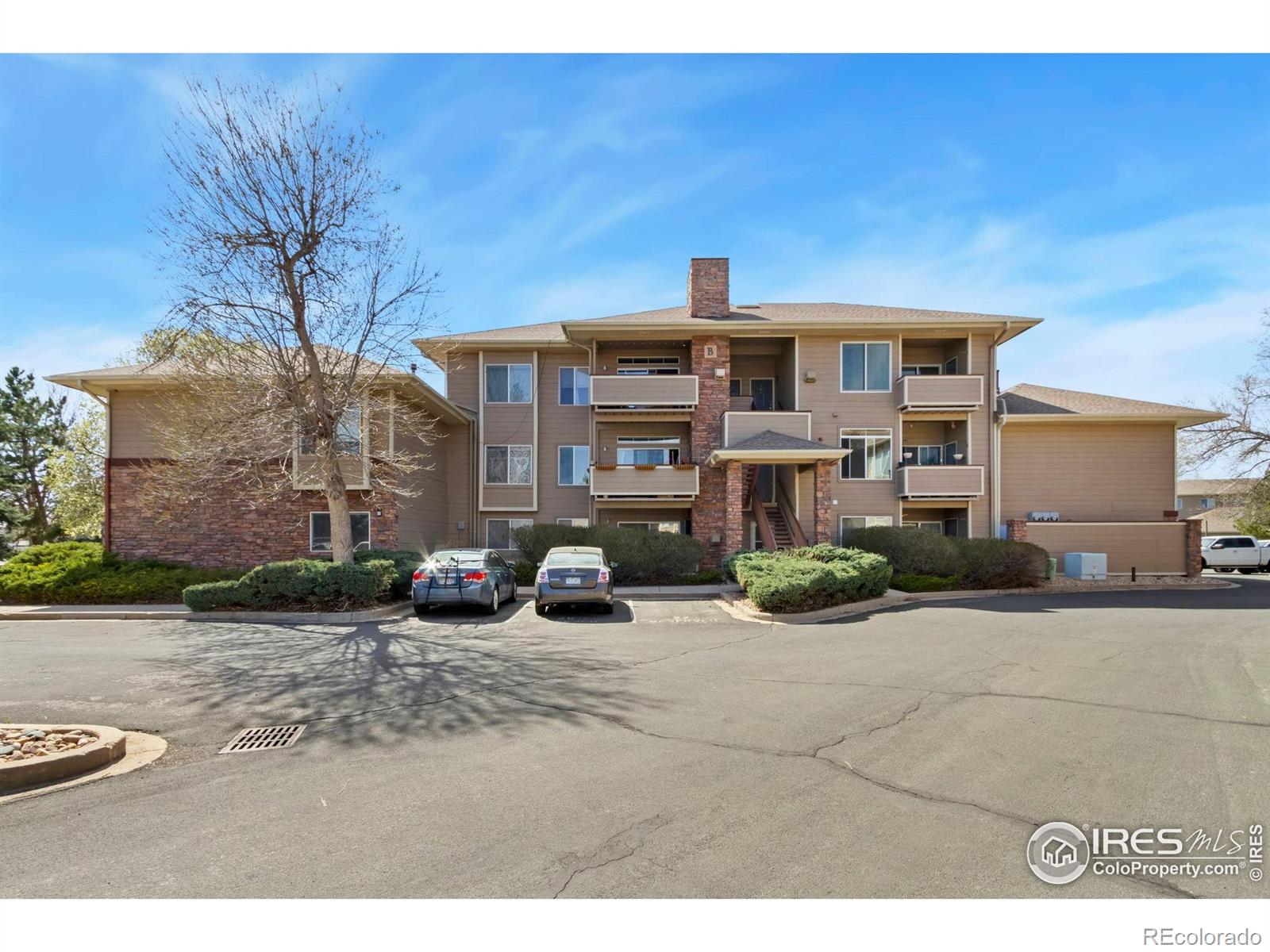 4545 wheaton drive, Fort Collins sold home. Closed on 2025-06-26 for $325,000.