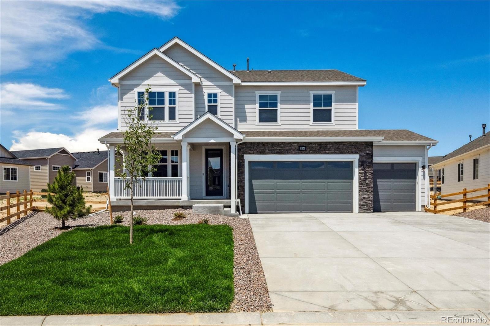 39141  Anthony Street, elizabeth MLS: 2250186 Beds: 4 Baths: 3 Price: $674,950