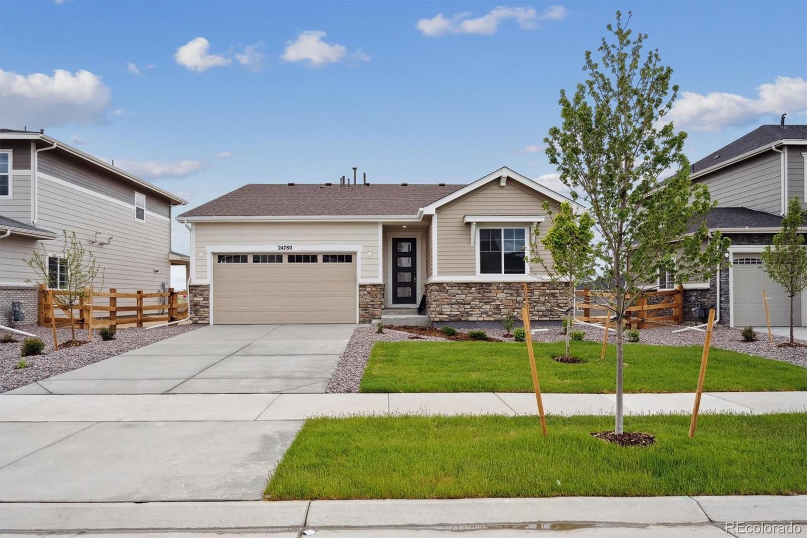 Aurora Highlands Aurora Home | MLS #: 940283324780 E 39th Avenue, Aurora Beds: 3 Baths: 2 Price: $489,950