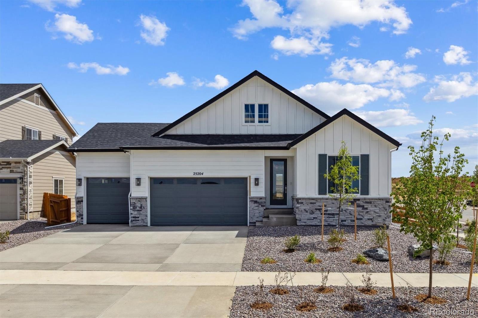 Harvest Crossing Aurora Home | MLS #: 716855925204 E Warren Place, Aurora Beds: 3 Baths: 2 Price: $664,950