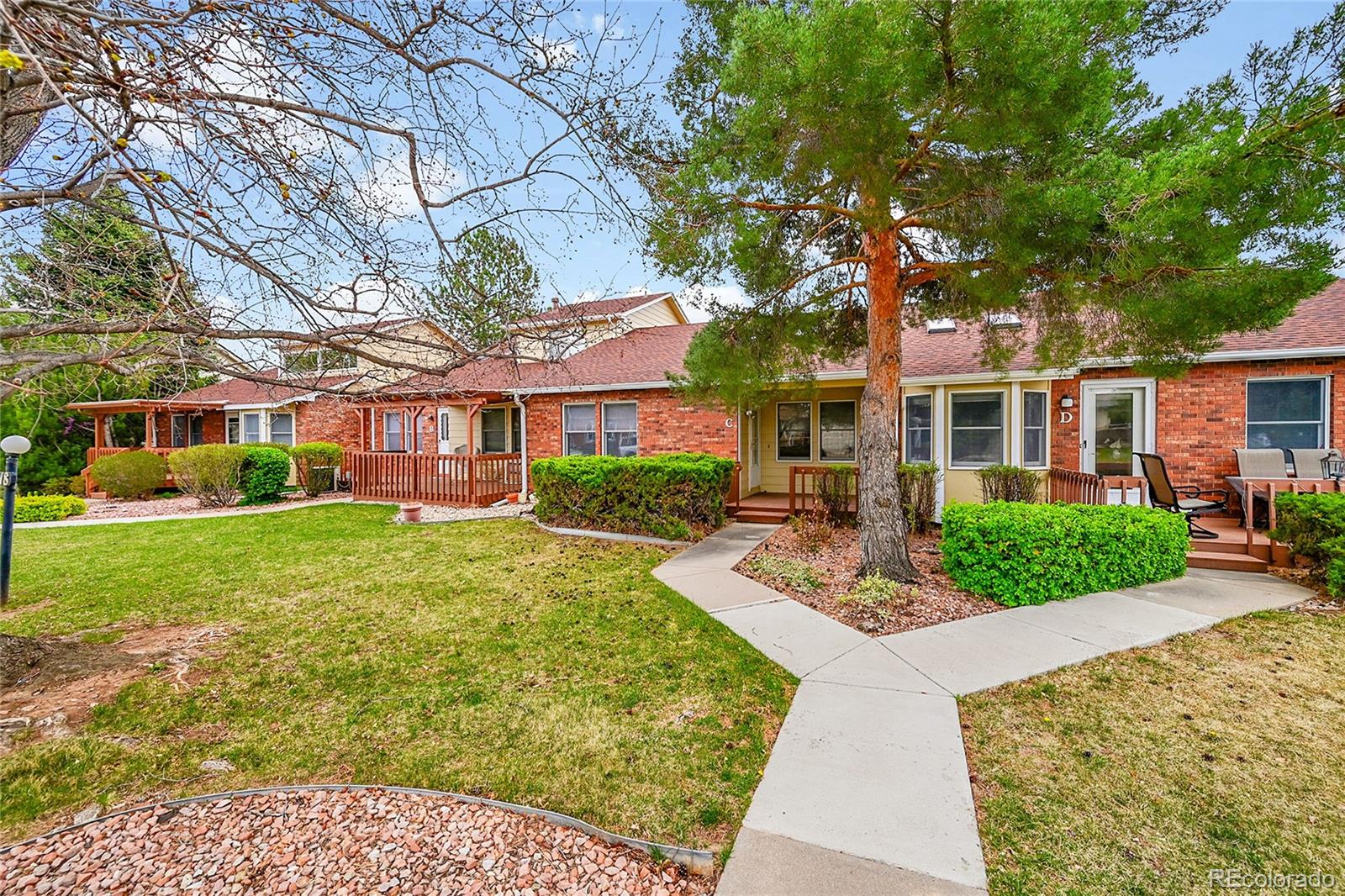 3318  hickok drive, Fort Collins sold home. Closed on 2025-11-14 for $350,000.