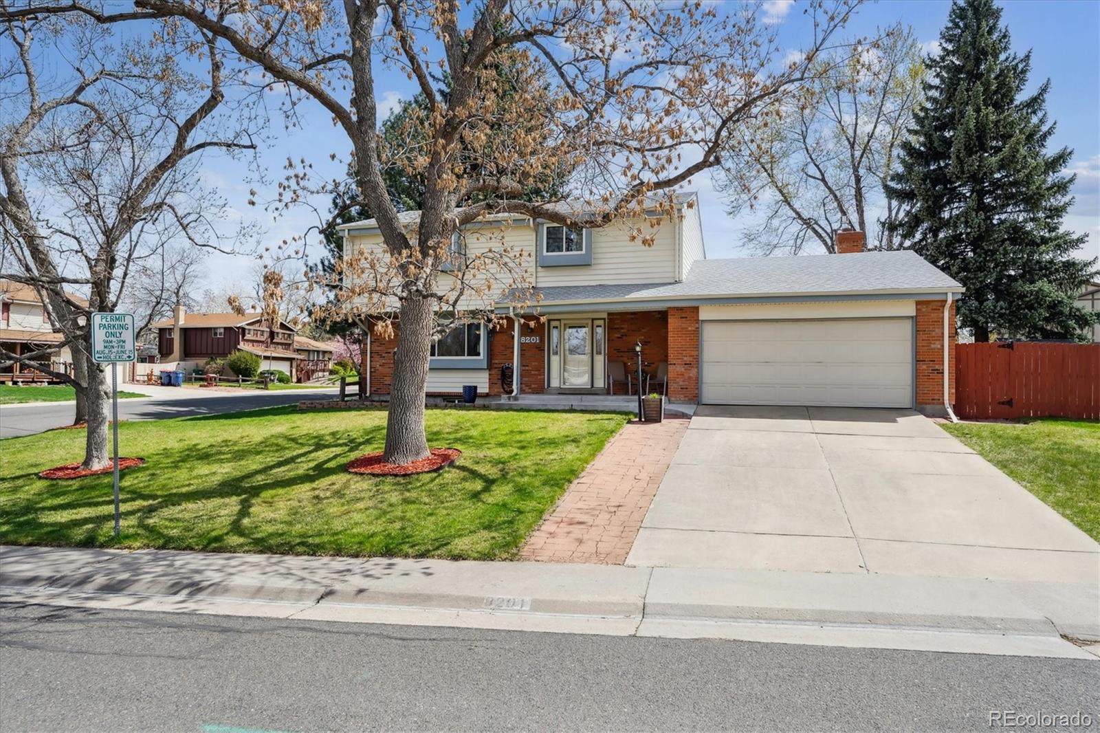 8201  Allison Court, arvada MLS: 5548843 Beds: 3 Baths: 3 Price: $650,000