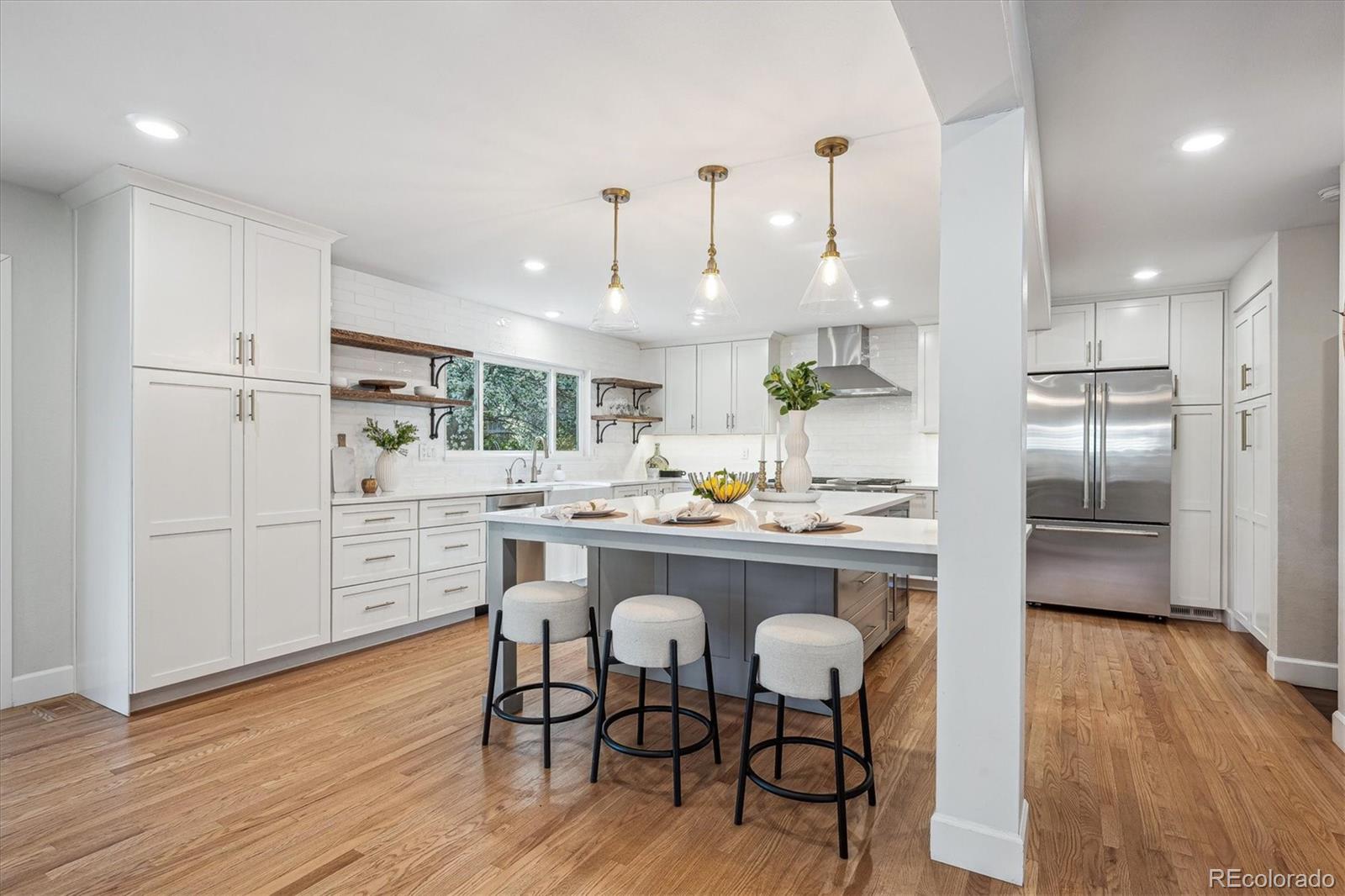 7866 S Valentia Way, centennial MLS: 5408012 Beds: 5 Baths: 3 Price: $1,165,000