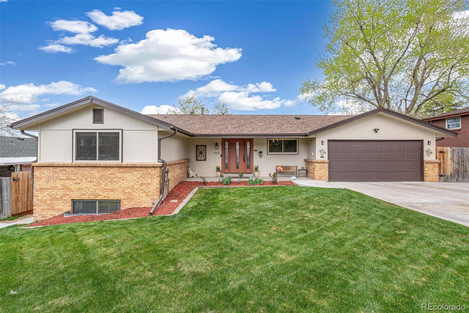 1064 xenon street, Golden sold home. Closed on 2025-06-10 for $775,000.