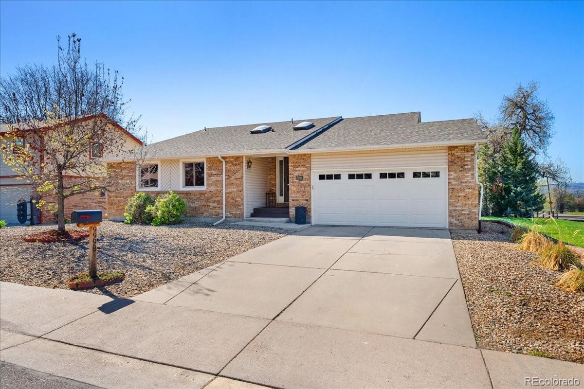 9998 W 70th Place, arvada MLS: 2235207 Beds: 4 Baths: 3 Price: $775,000