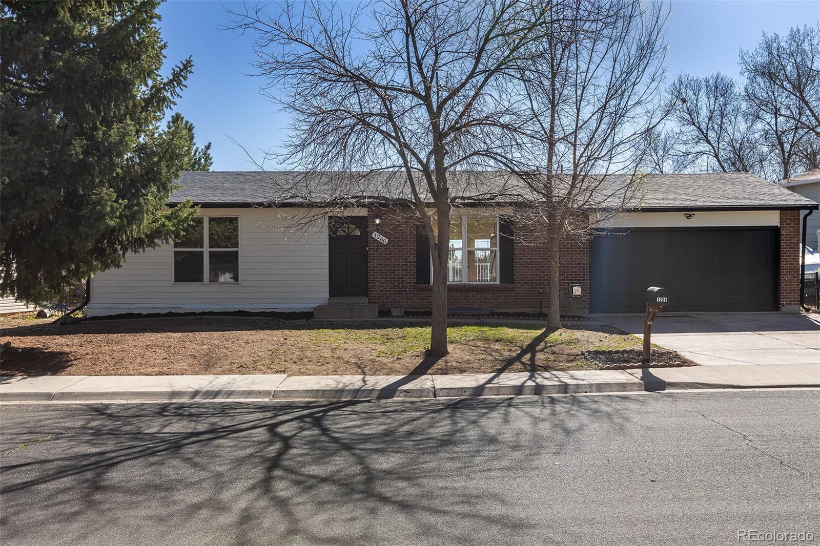 1266 S Telluride Street, aurora MLS: 8670663 Beds: 6 Baths: 2 Price: $480,000
