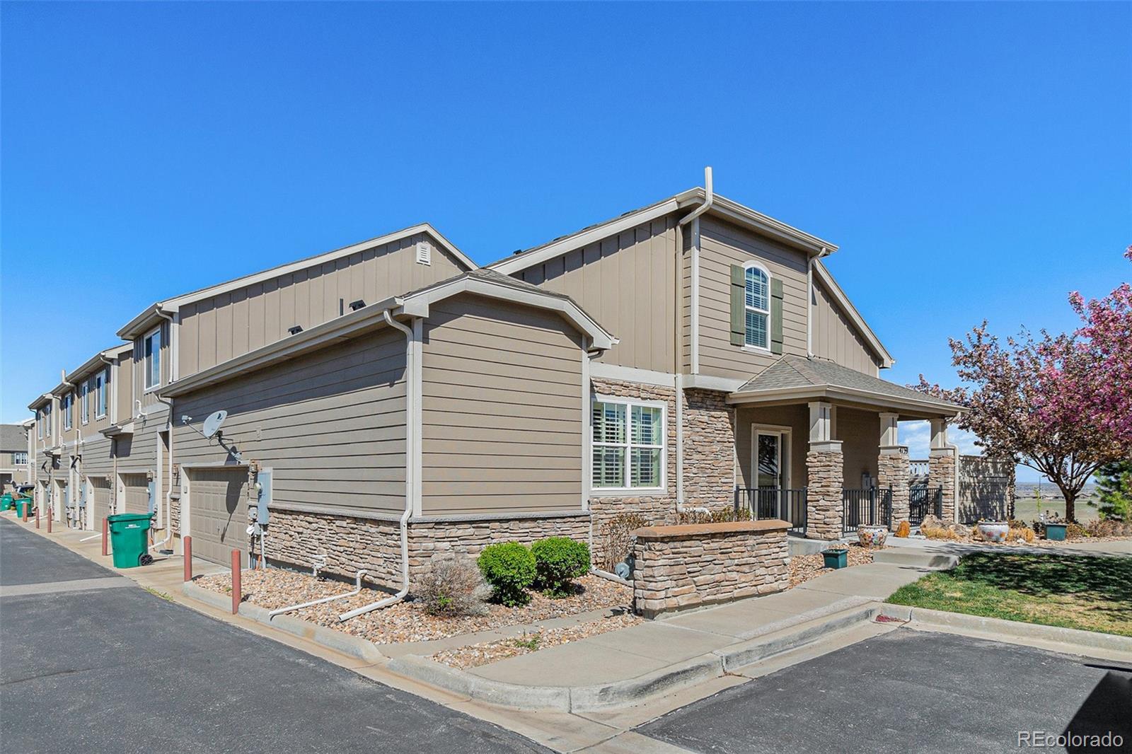 4739  Raven Run , Broomfield  MLS: 3949911 Beds: 4 Baths: 4 Price: $615,000