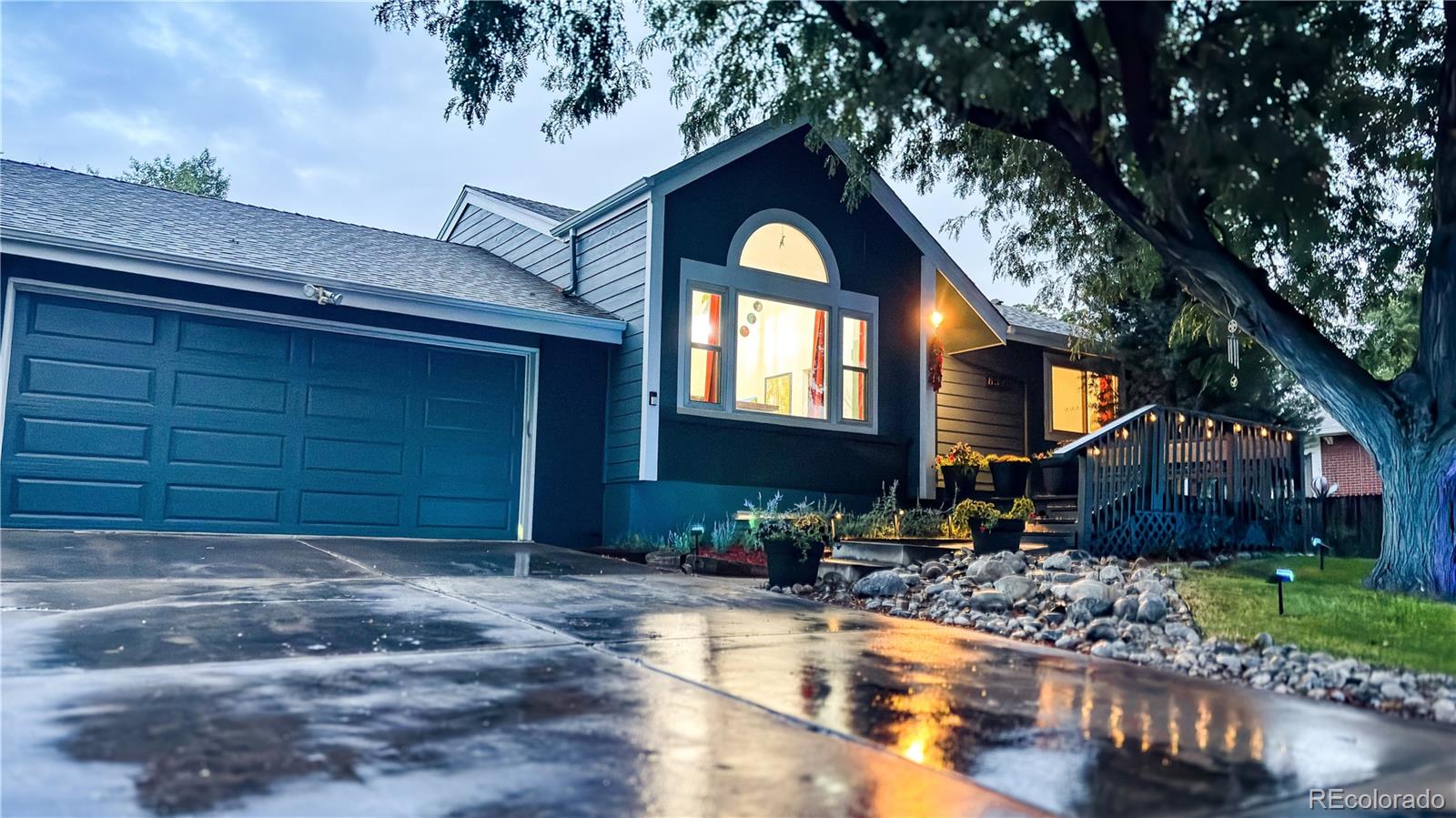 Southern Gables Lakewood Home | MLS #: 22756828370 W Evans Place, Lakewood Beds: 4 Baths: 3 Price: $675,000