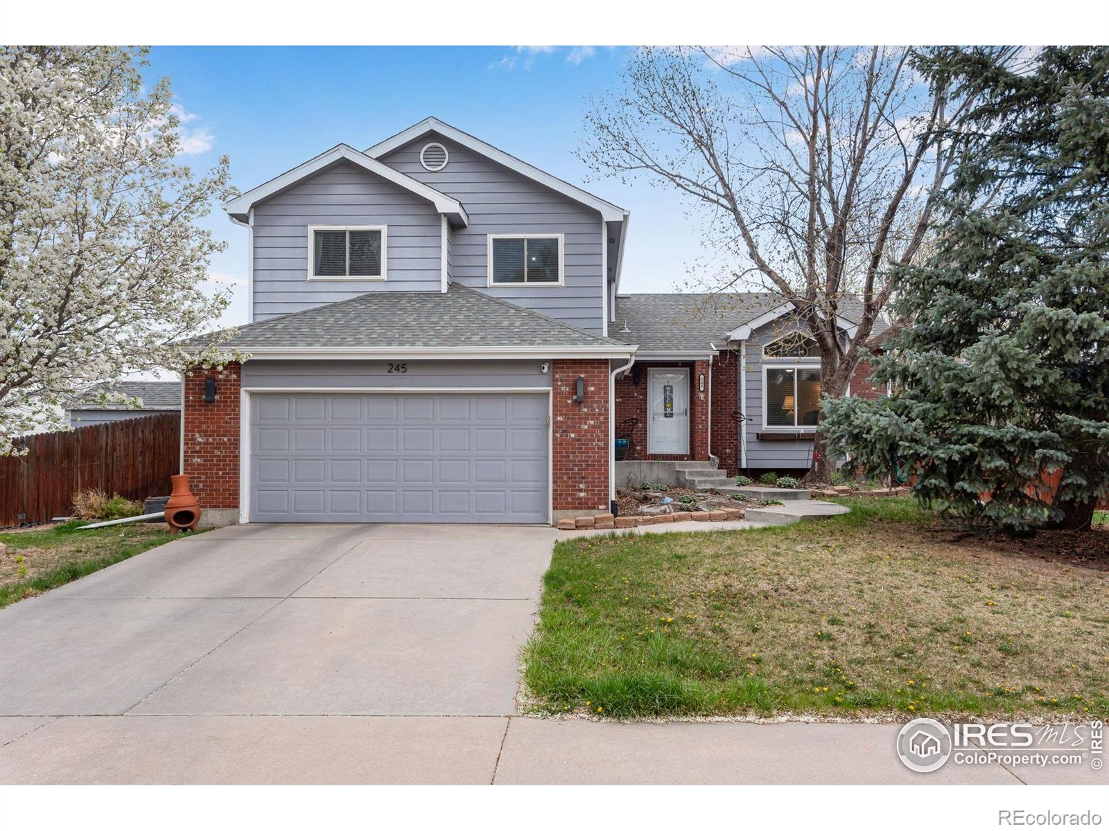 245  Mulberry Drive, windsor MLS: 4567891031596 Beds: 3 Baths: 3 Price: $520,000