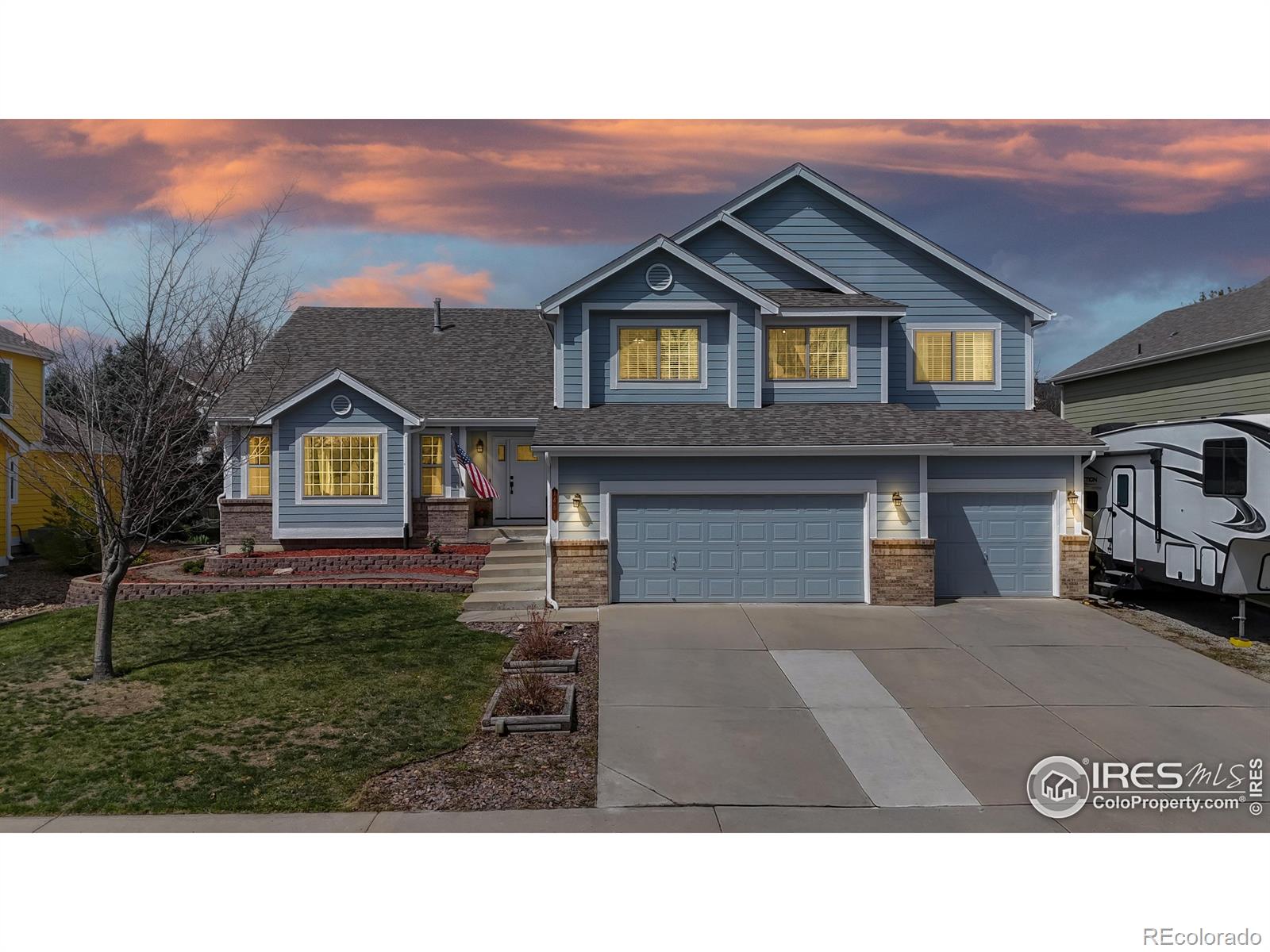 1441  Auburn Court, longmont MLS: 4567891031684 Beds: 4 Baths: 3 Price: $815,500