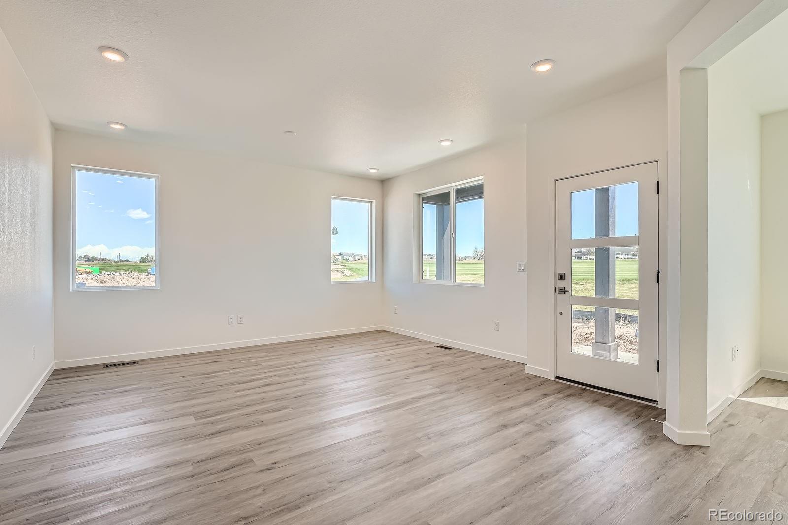 1280 S Algonquian Street , Aurora  MLS: 2925042 Beds: 3 Baths: 3 Price: $504,990