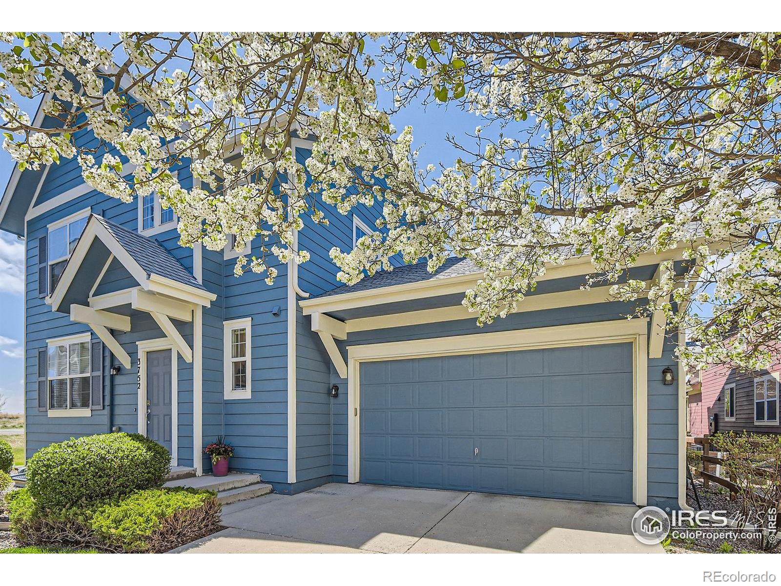 3752  Red Deer Trail, broomfield MLS: 4567891031692 Beds: 3 Baths: 3 Price: $535,000