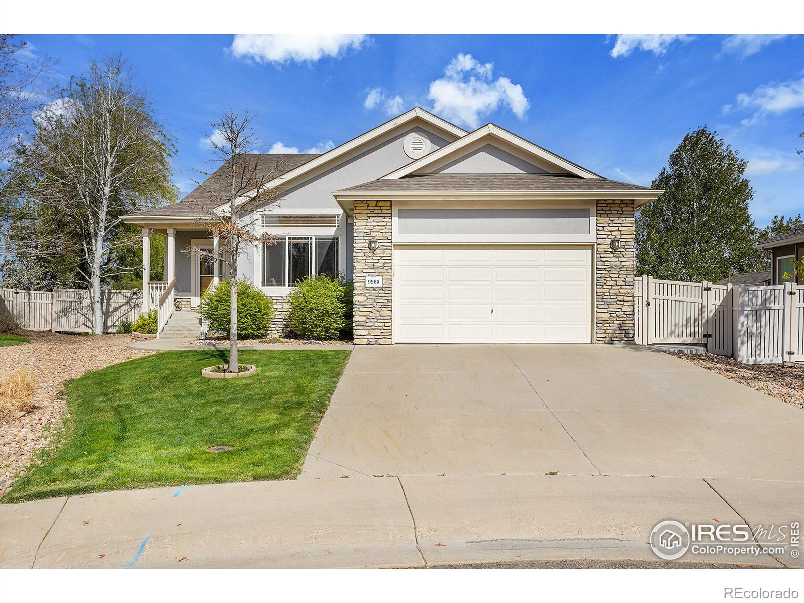 9960  Bountiful Street, firestone MLS: 4567891031703 Beds: 3 Baths: 3 Price: $635,000