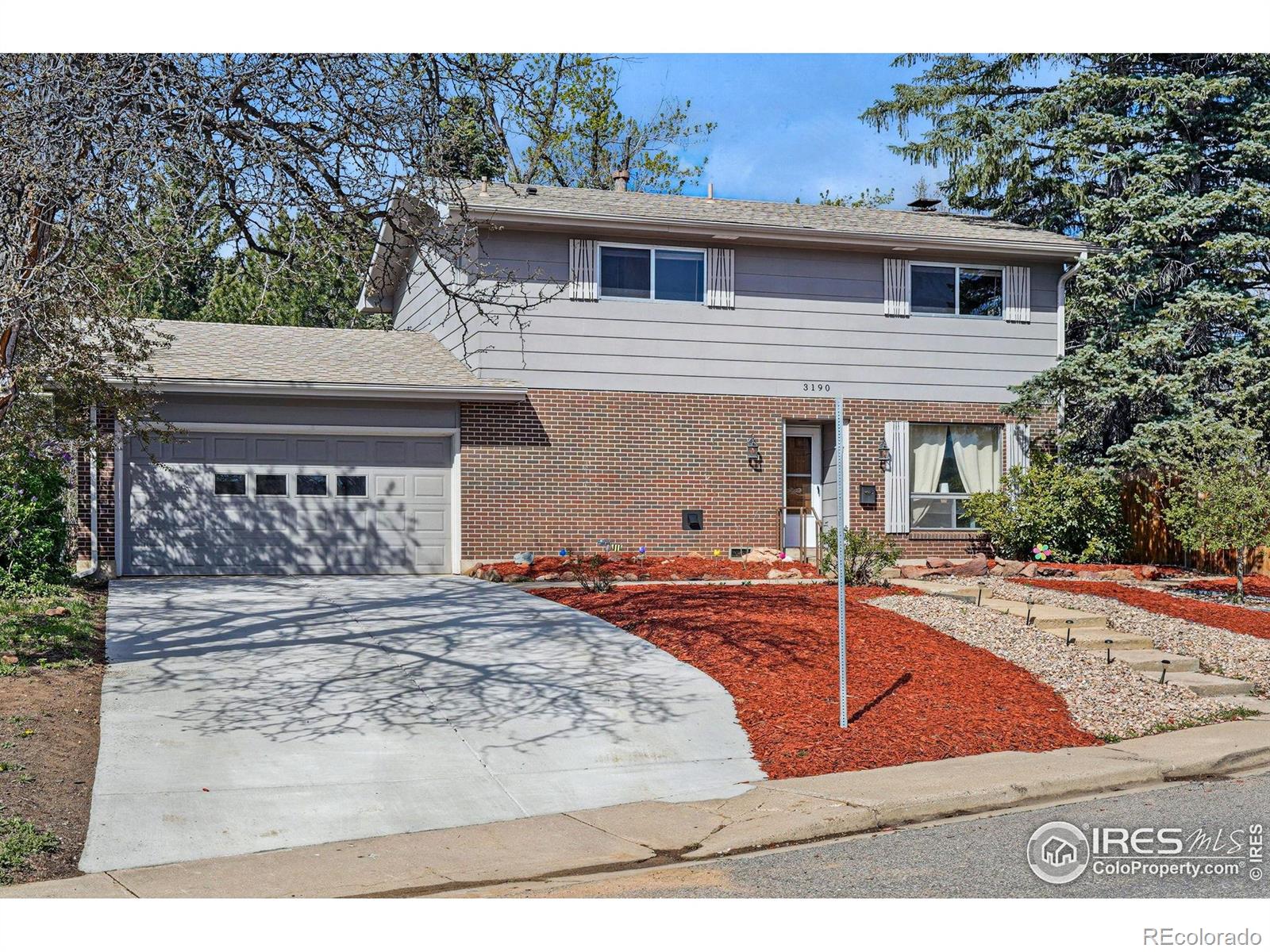 3190  Stanford Avenue, boulder MLS: 4567891031717 Beds: 4 Baths: 3 Price: $1,035,000