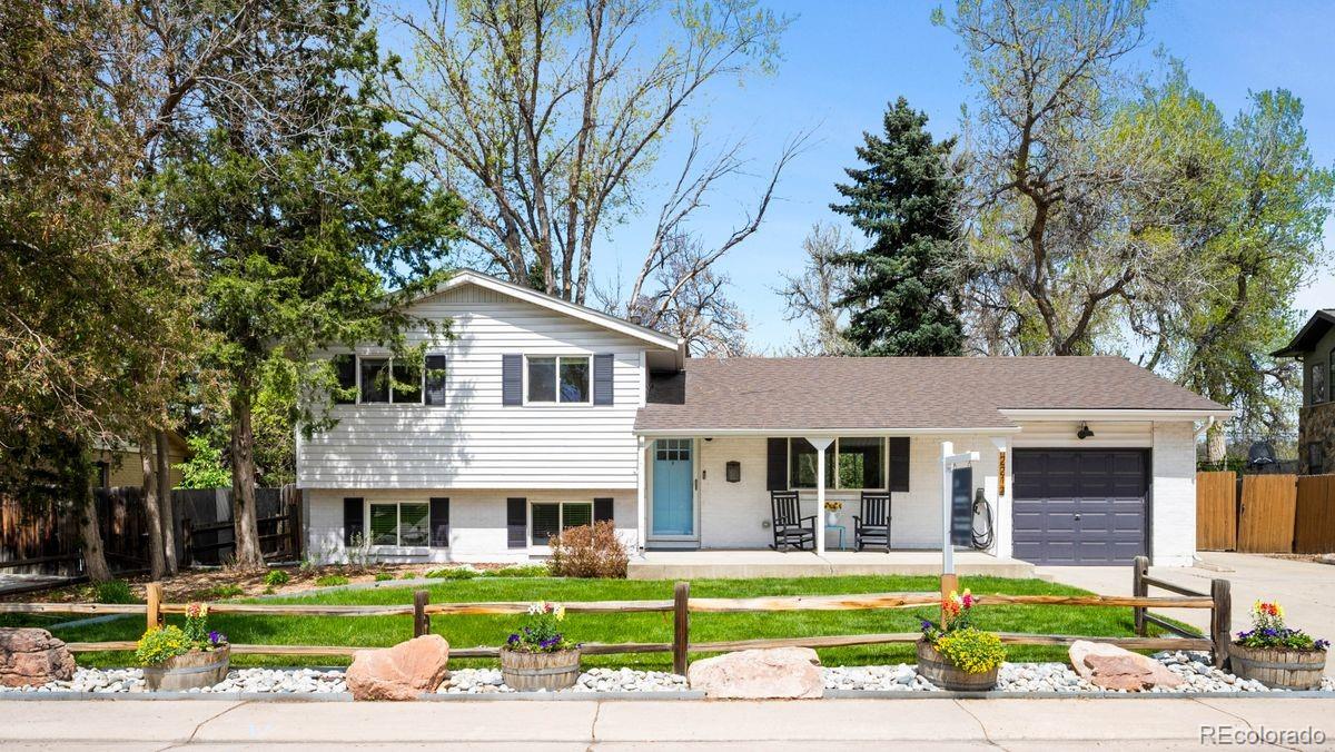 2213 E Panama Drive, centennial MLS: 6963049 Beds: 3 Baths: 2 Price: $640,000