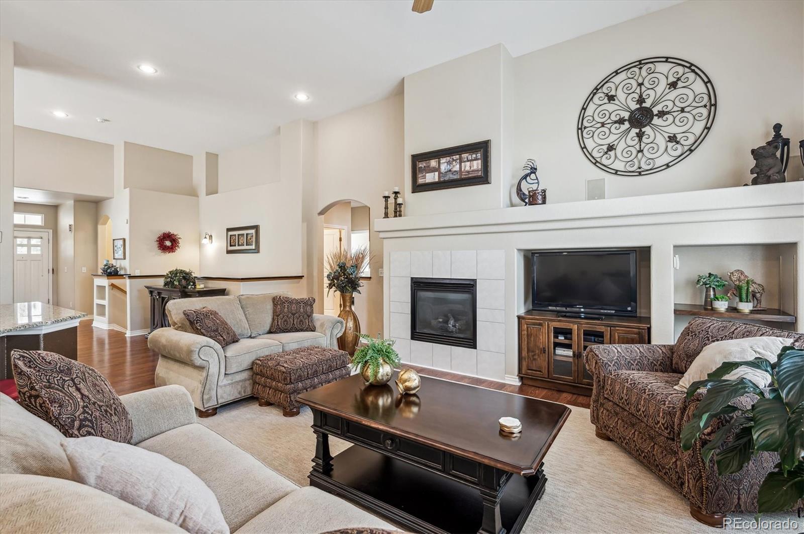 1844 S Jay Way, lakewood MLS: 5461614 Beds: 4 Baths: 3 Price: $839,999