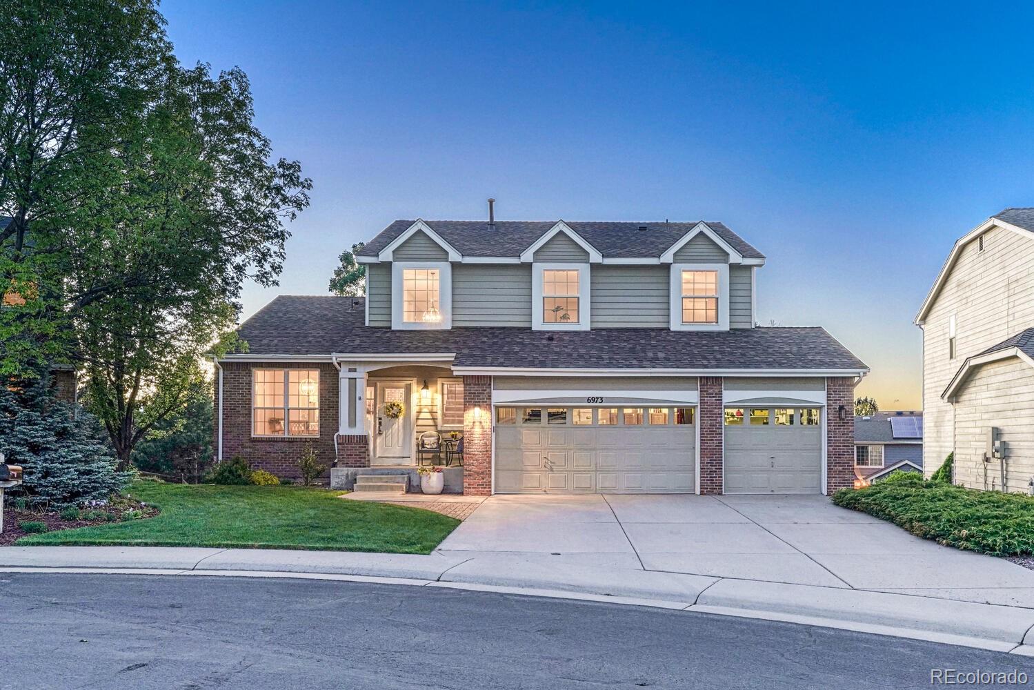6973  Daventry Place, castle pines MLS: 3677785 Beds: 4 Baths: 4 Price: $950,000