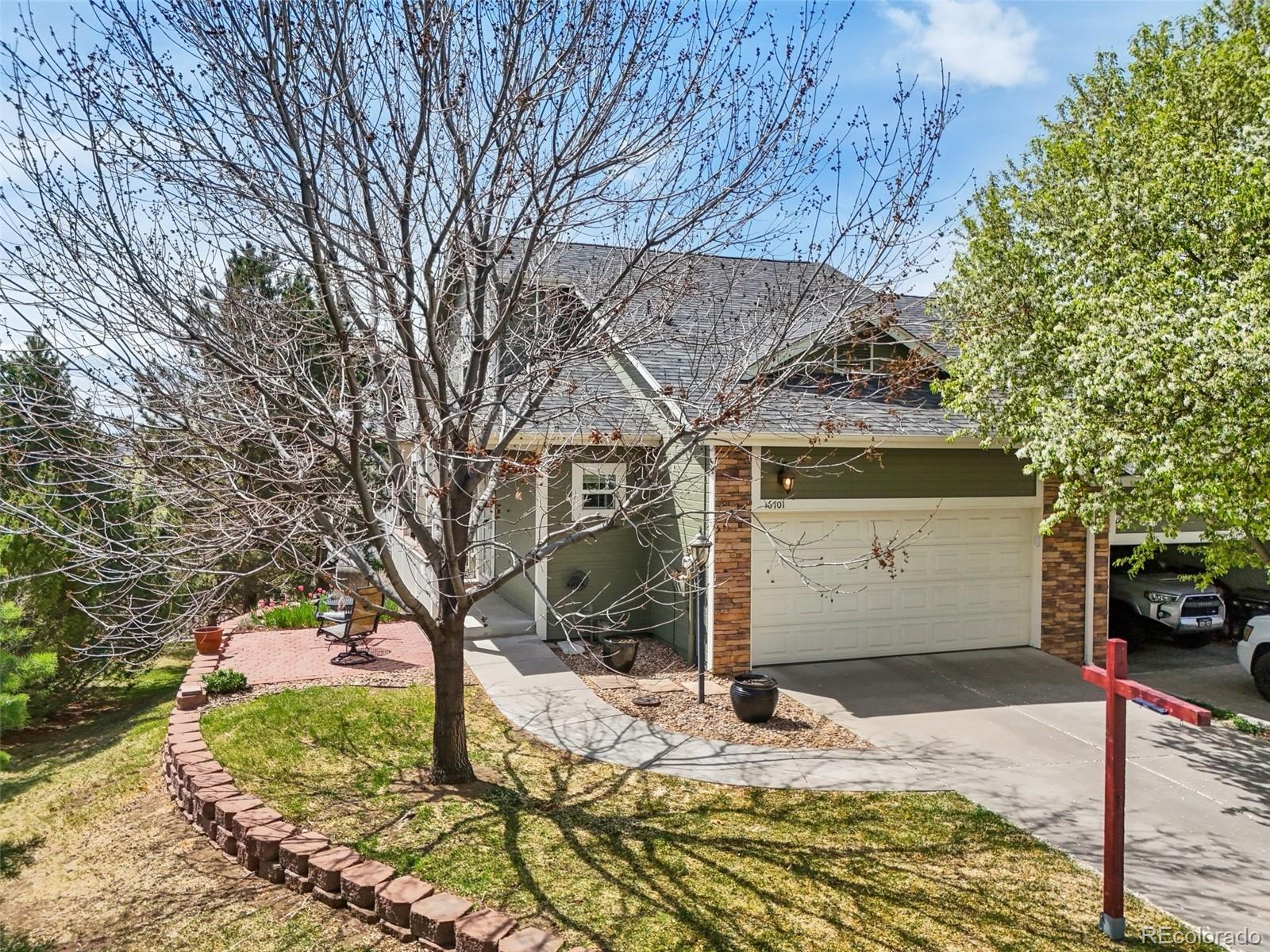 6701 W Yale Avenue , Lakewood  MLS: 9824508 Beds: 3 Baths: 3 Price: $575,000