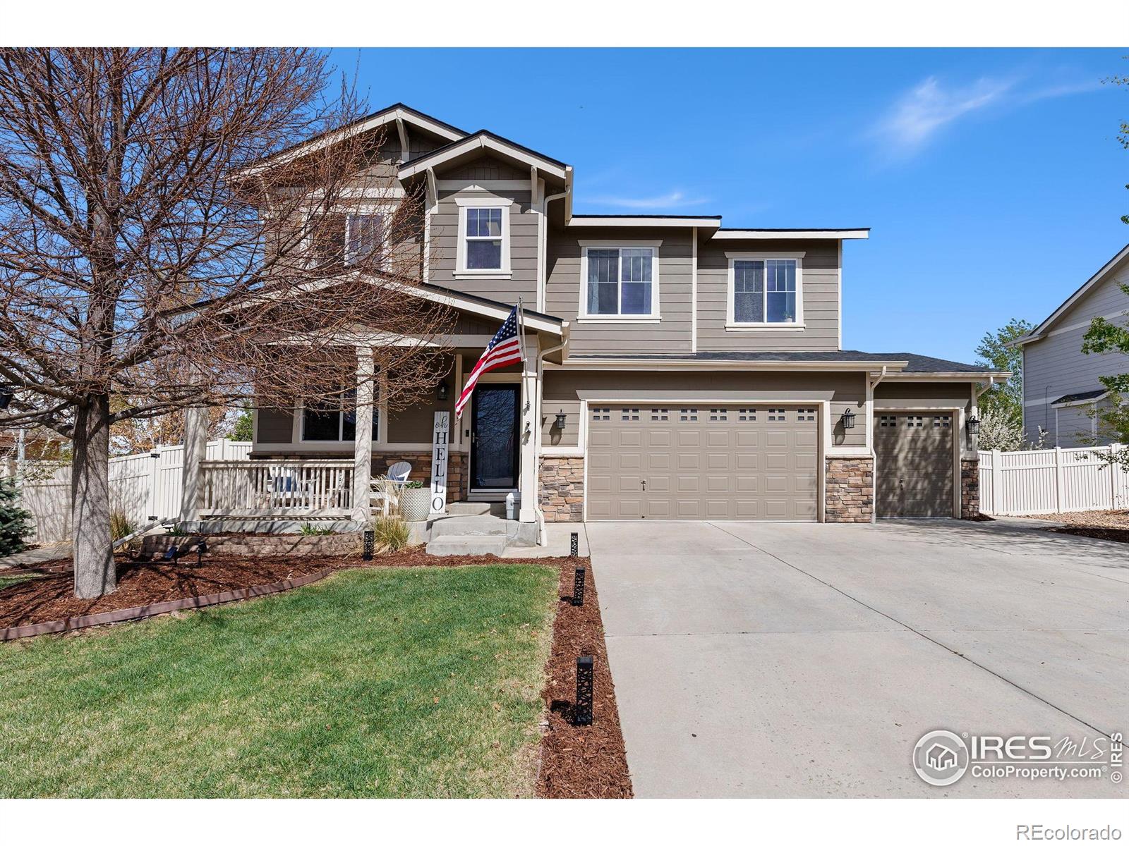 4737  Sandy Ridge Avenue, firestone MLS: 4567891031960 Beds: 5 Baths: 4 Price: $699,900