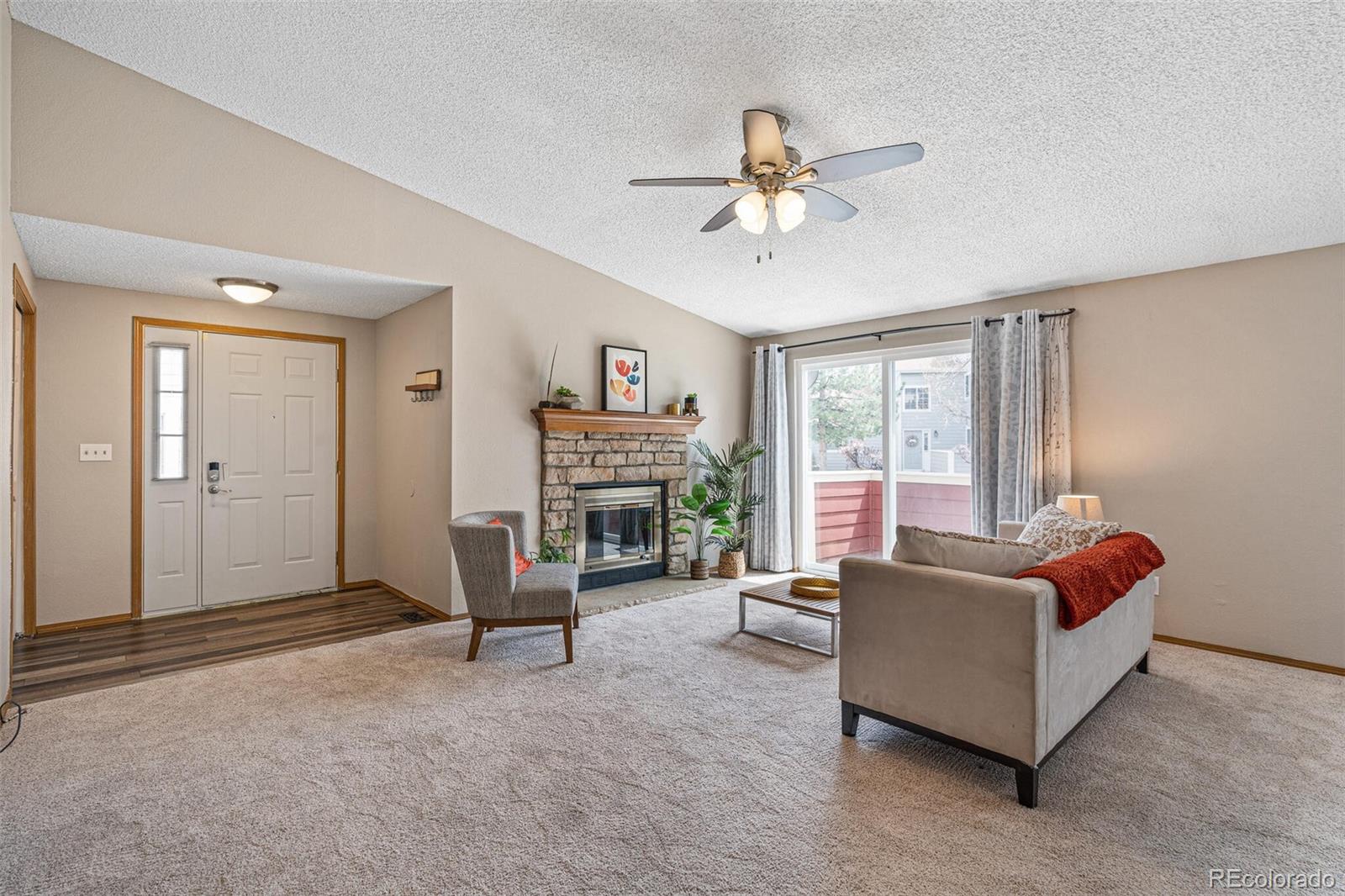 8424 everett way, Arvada sold home. Closed on 2025-06-18 for $422,150.