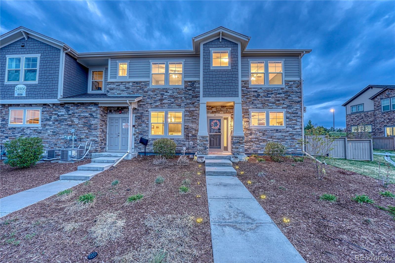 24806 E Calhoun Place A, Aurora  MLS: 5270890 Beds: 2 Baths: 3 Price: $515,000