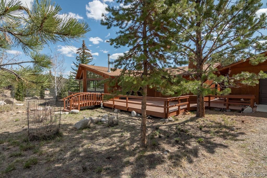 15194 heywood ln , Nathrop sold home. Closed on 2026-03-06 for $645,000.