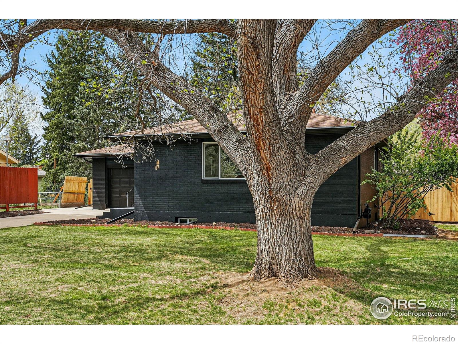 2209  Purdue Road, fort collins MLS: 4567891032102 Beds: 5 Baths: 3 Price: $732,000