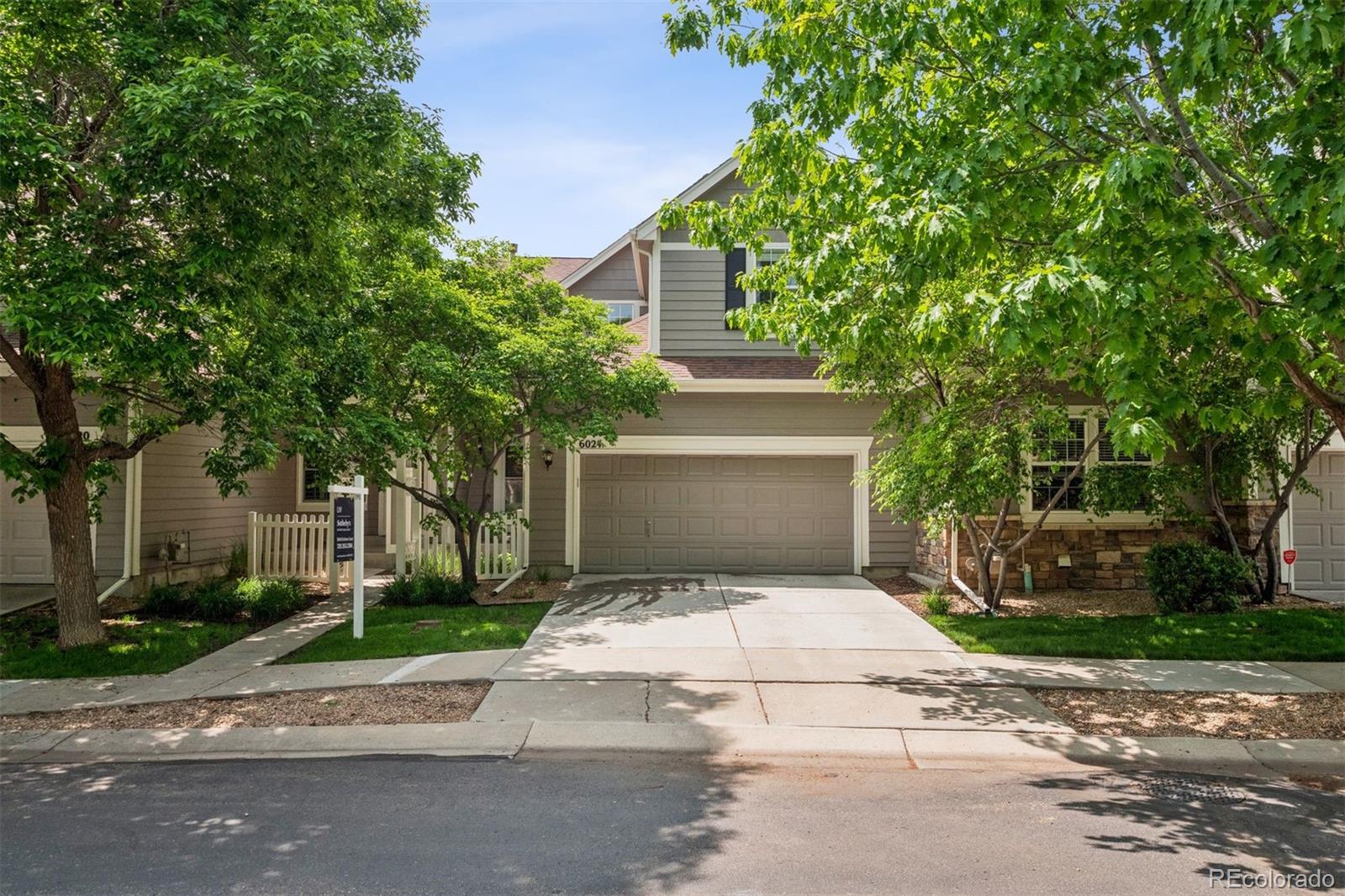 White Fence Farm Lakewood Home | MLS #: 50727436024 W Colorado Lane, Lakewood Beds: 3 Baths: 3 Price: $535,000