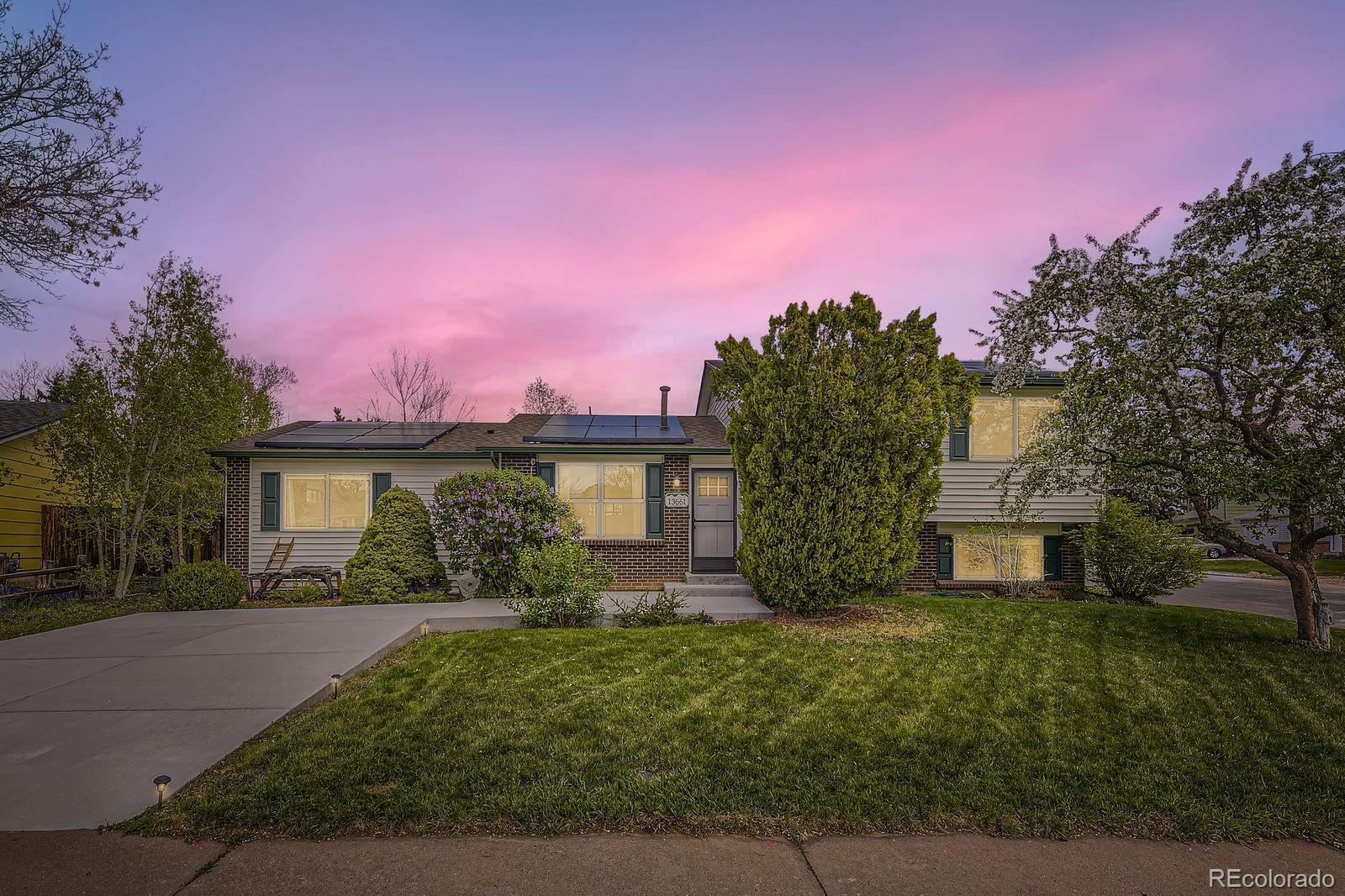Friendly Hills Morrison Home | MLS #: 894969913661 W Tufts Avenue, Morrison Beds: 5 Baths: 4 Price: $600,000