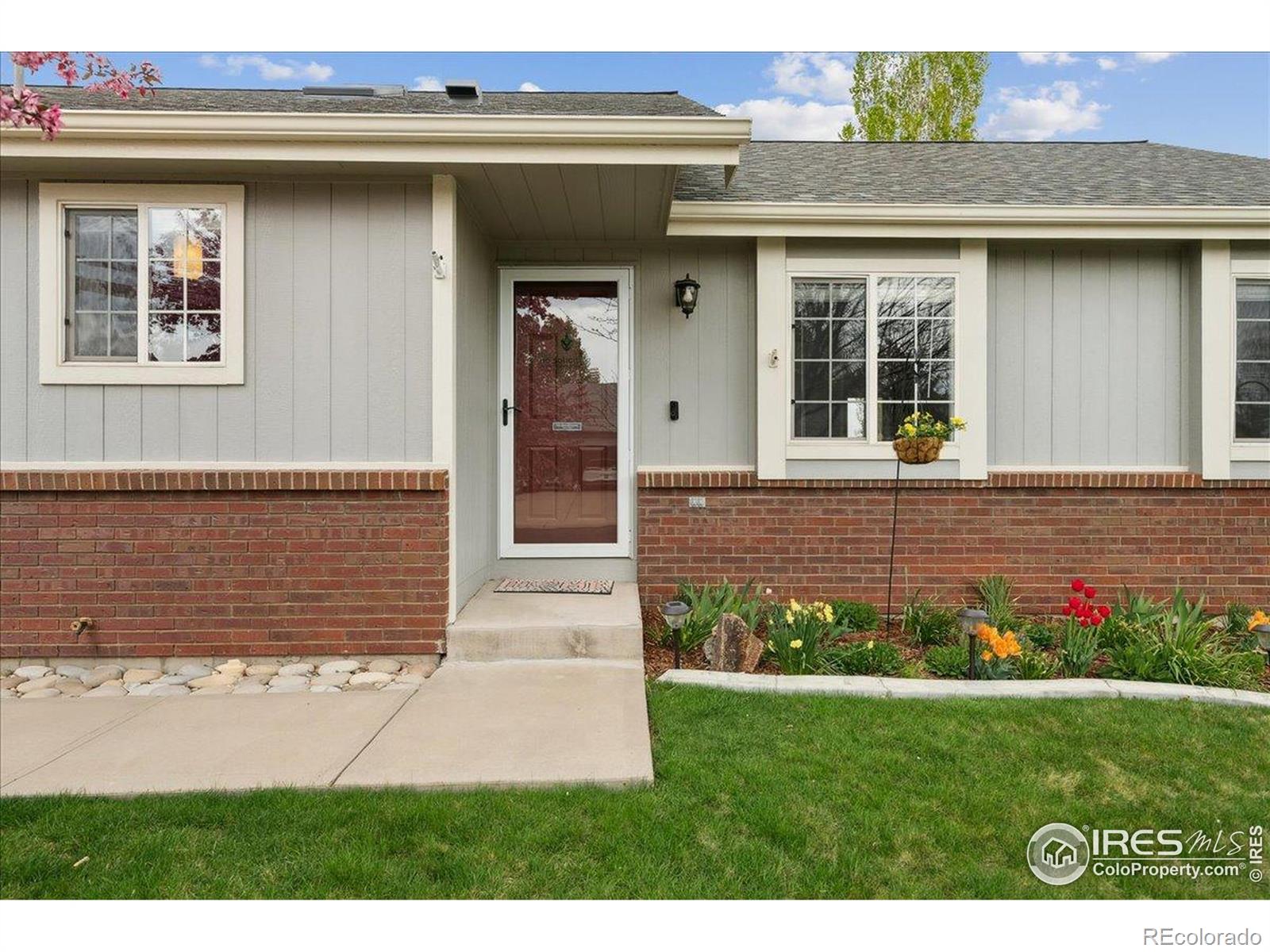 4056  La Veta Drive, loveland MLS: 4567891032197 Beds: 3 Baths: 2 Price: $476,000