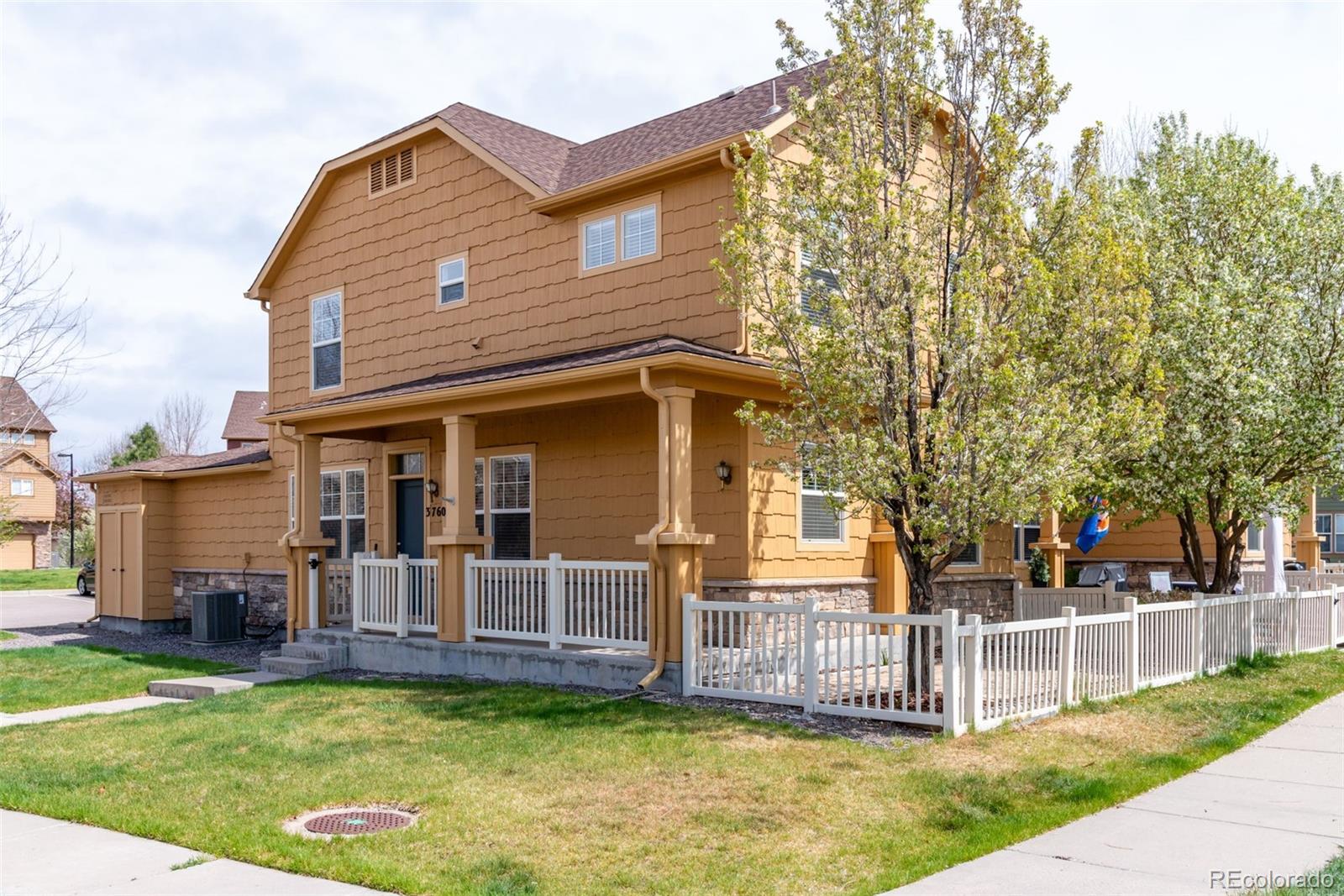 3760  Ute Mountain Trail, castle rock MLS: 5957327 Beds: 3 Baths: 2 Price: $455,000