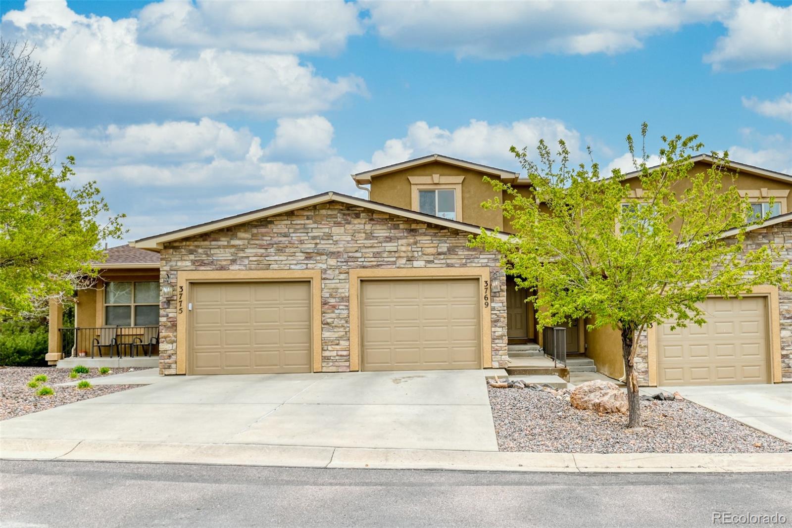 Carefree Townhomes Colorado Springs Condo / Townhome | MLS #: 32961133769  Homestead Mesa Heights , Colorado Springs Beds: 2 Baths: 2 Price: $325,000