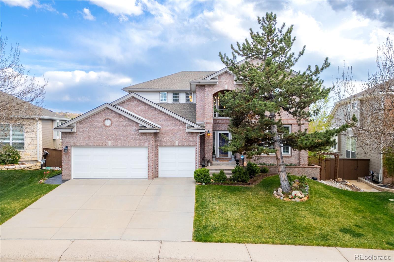 446  Angus Way, highlands ranch MLS: 1725657 Beds: 5 Baths: 4 Price: $1,200,000