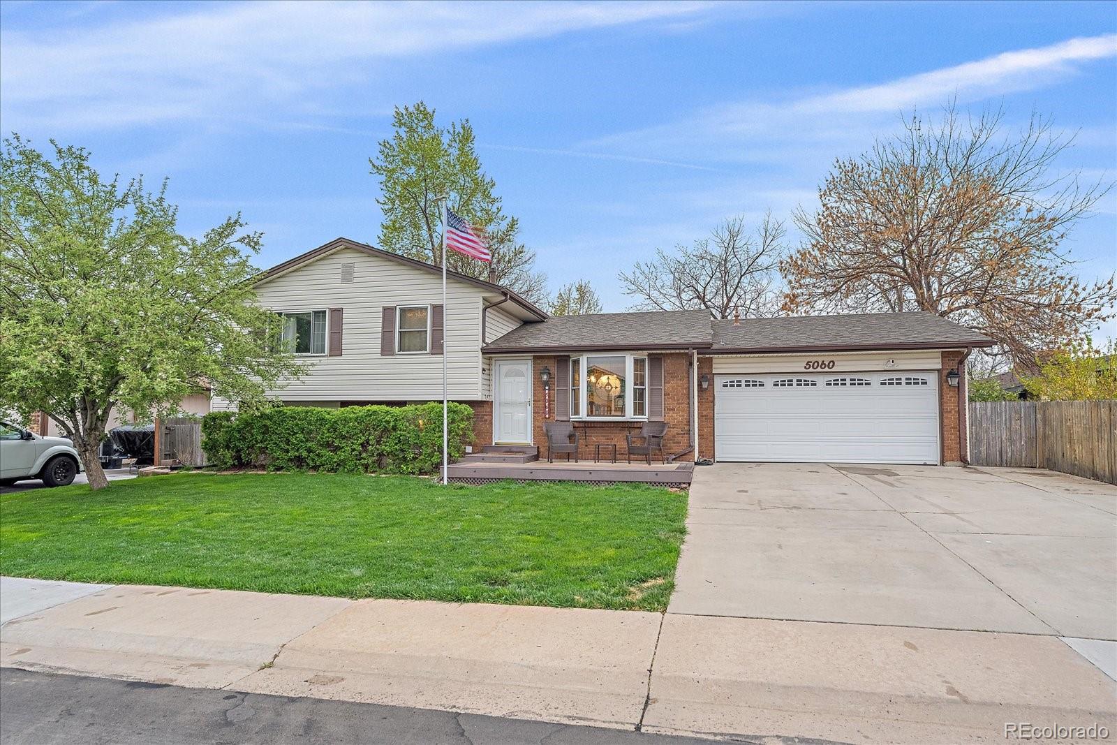 5060 W 71st Place, westminster MLS: 2122198 Beds: 3 Baths: 3 Price: $625,000