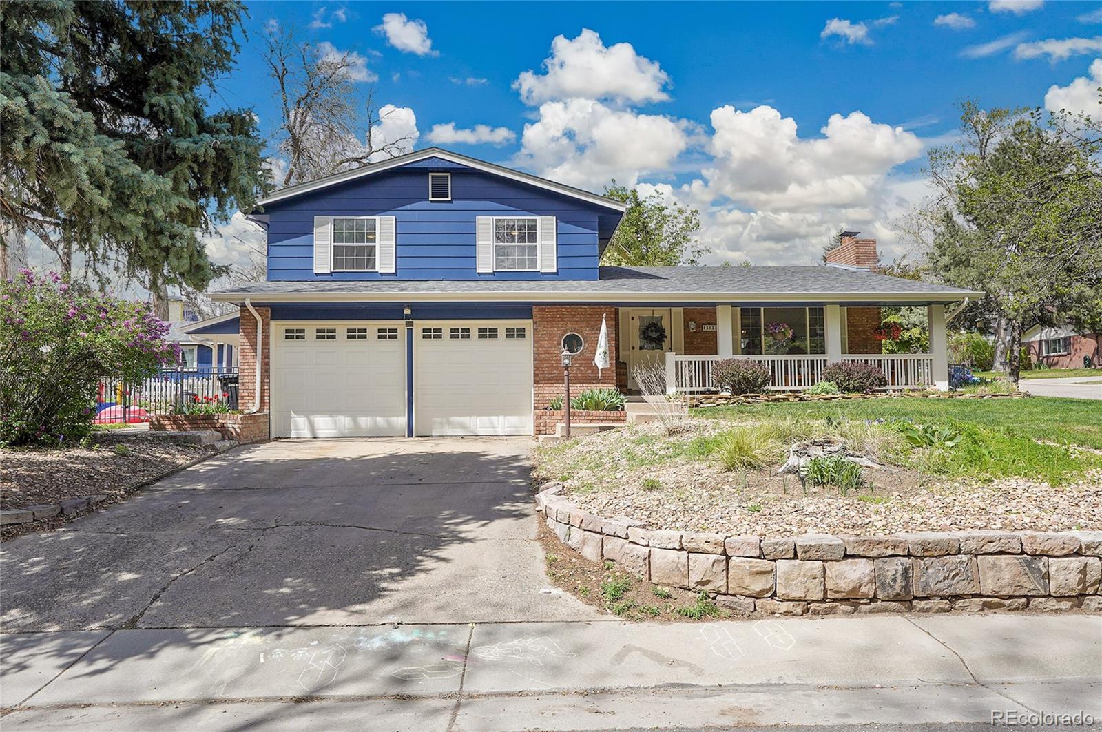 12821 W 60th Avenue, arvada MLS: 8036537 Beds: 4 Baths: 3 Price: $620,000