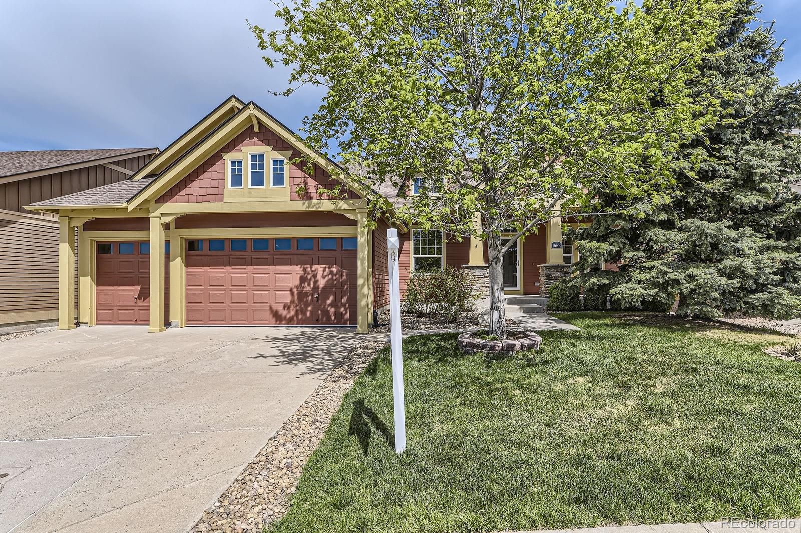 1562  Suncrest Road, castle rock MLS: 8914202 Beds: 4 Baths: 3 Price: $760,000