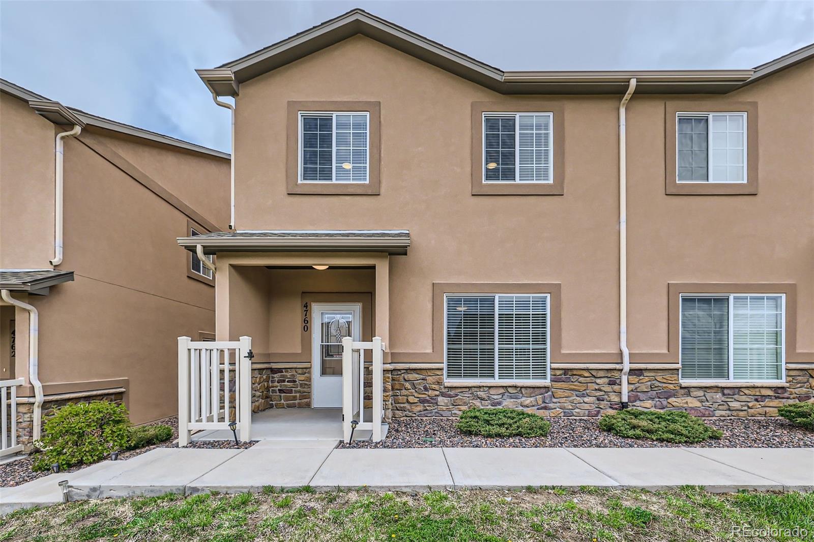 Villa Mirage Colorado Springs Condo / Townhome | MLS #: 73453934760  Kerry Lynn View , Colorado Springs Beds: 3 Baths: 3 Price: $359,000