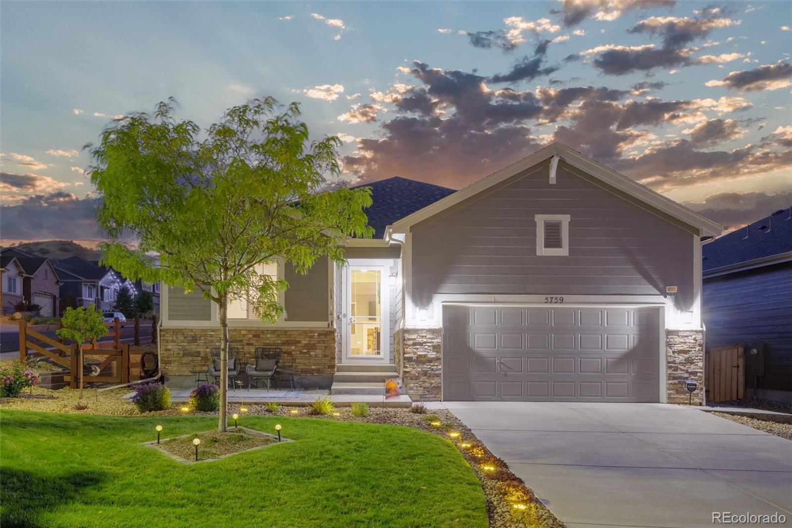 5759  Haywagon Lane, castle rock MLS: 6342557 Beds: 4 Baths: 3 Price: $675,000