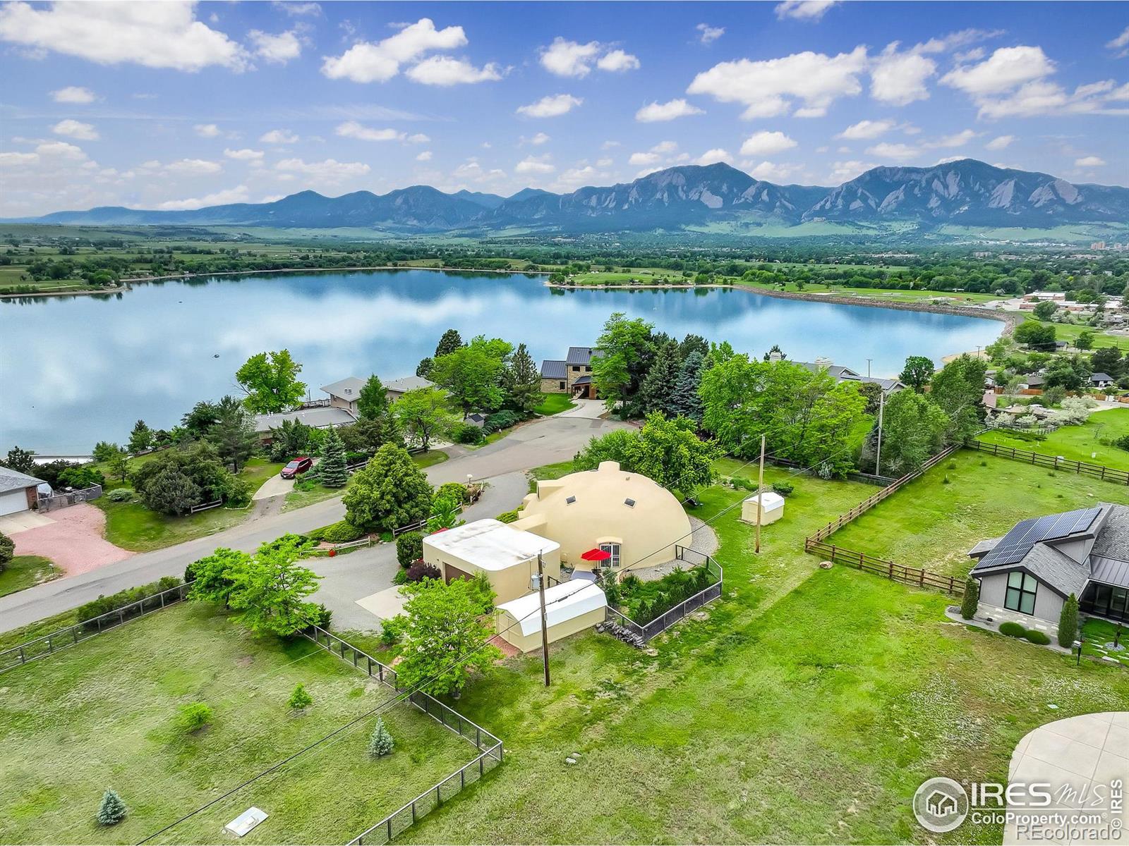 6611  Lakeview Drive, boulder MLS: 4567891032719 Beds: 2 Baths: 2 Price: $1,195,000