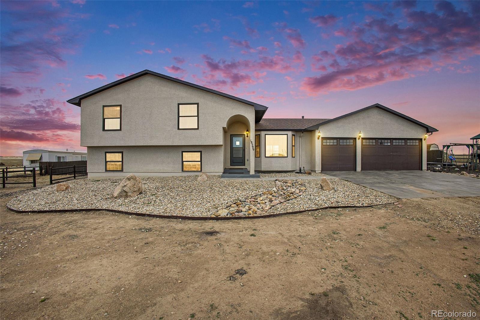 Pioneer Village Fountain Home | MLS #: 258240018599  Soapstone View, Fountain Beds: 6 Baths: 3 Price: $575,000