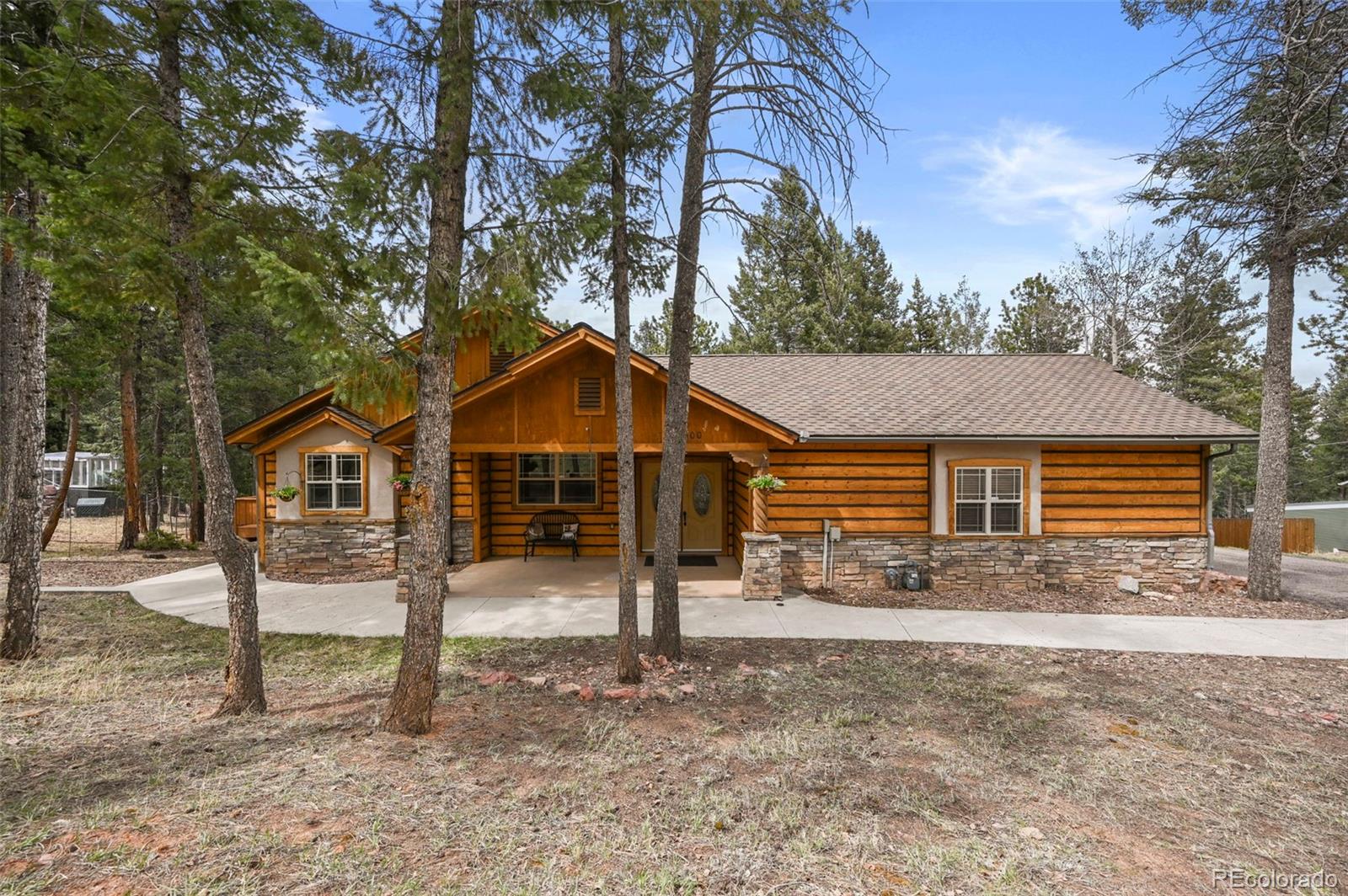  Woodland Park Home | MLS #: 21650751300 W Midland Avenue, Woodland Park Beds: 4 Baths: 4 Price: $749,900