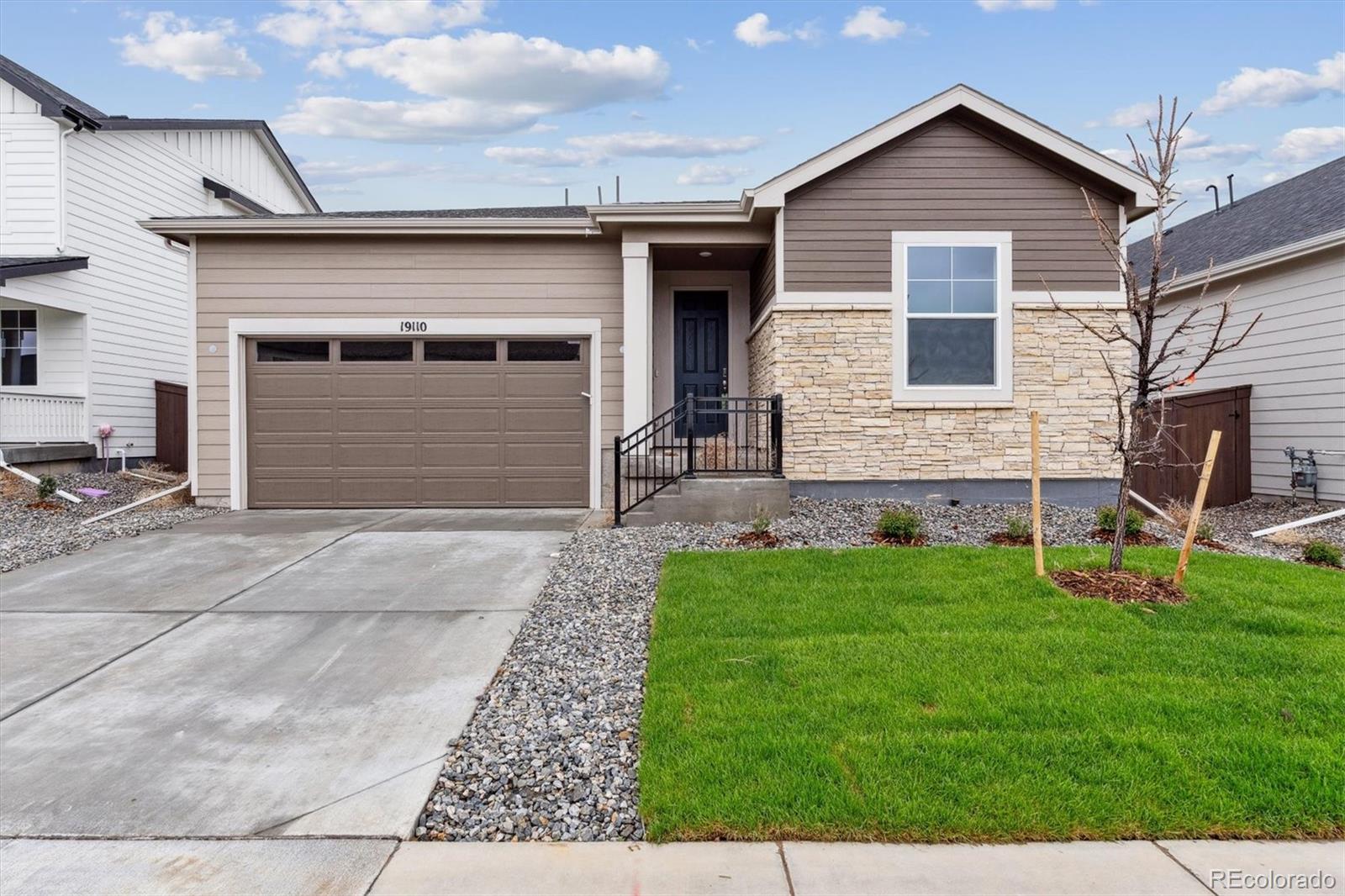 19110 E 96th Place, commerce city MLS: 3228931 Beds: 4 Baths: 2 Price: $514,950