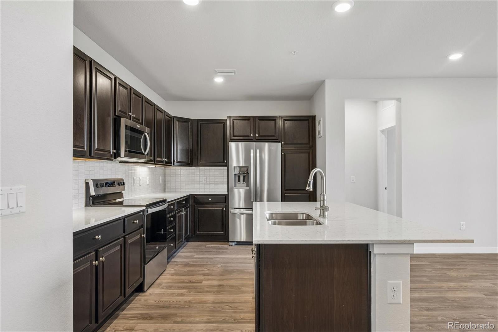  Broomfield Condo / Townhome | MLS #: 9725801485  Interlocken Boulevard 201, Broomfield Beds: 2 Baths: 2 Price: $419,990