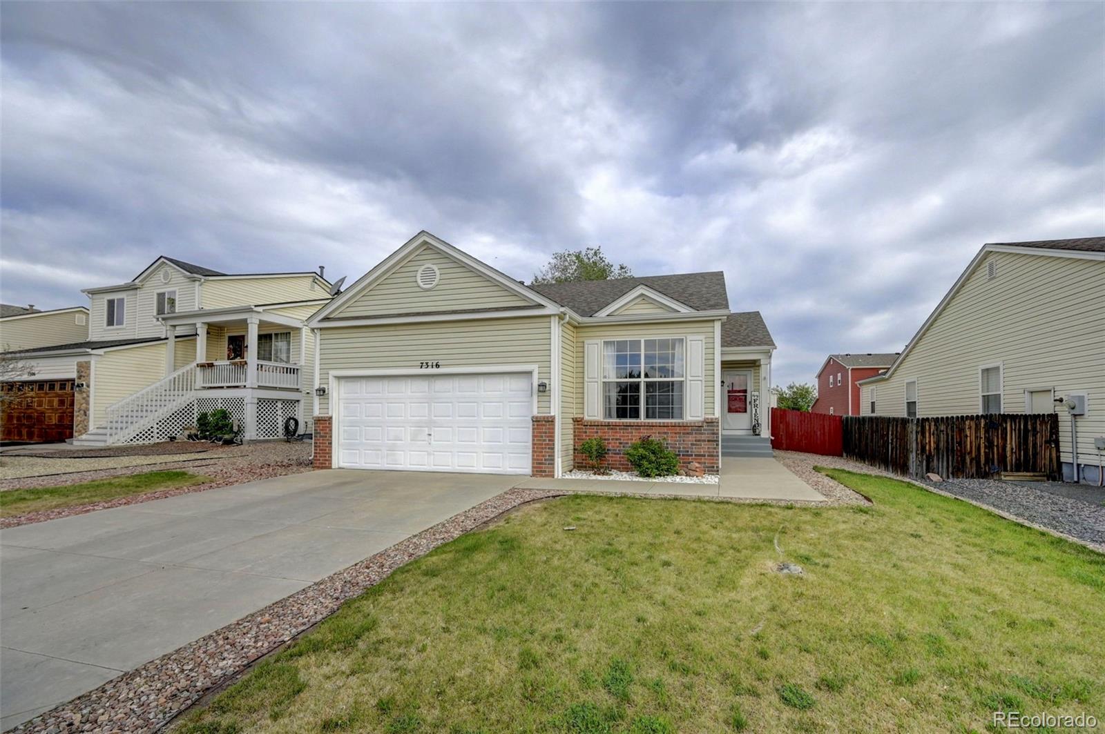 Cross Creek Fountain Home | MLS #: 97977577316  Brush Hollow Drive, Fountain Beds: 3 Baths: 2 Price: $384,000