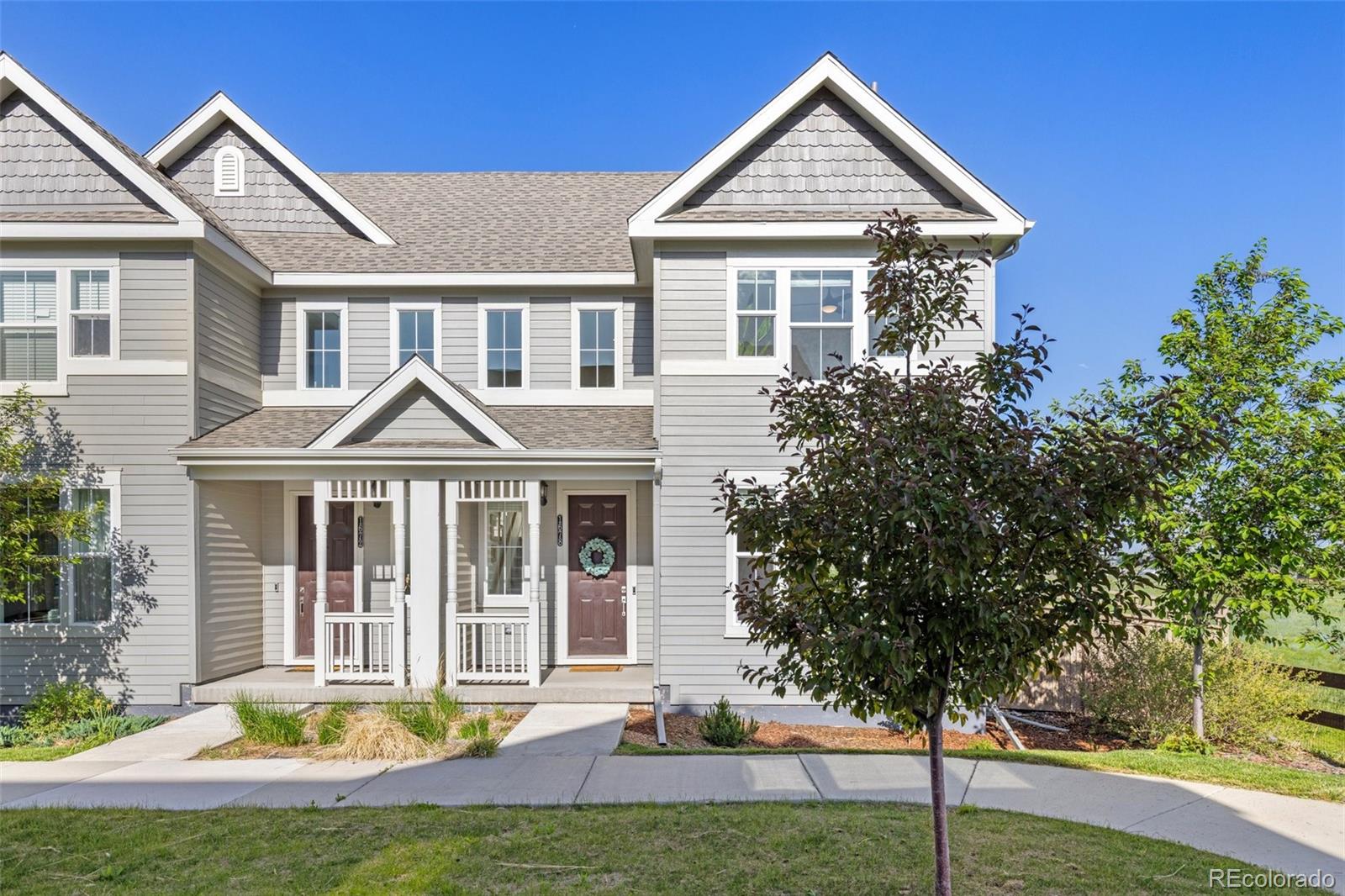 1678  Wright Alley, erie MLS: 2309665 Beds: 4 Baths: 3 Price: $595,000